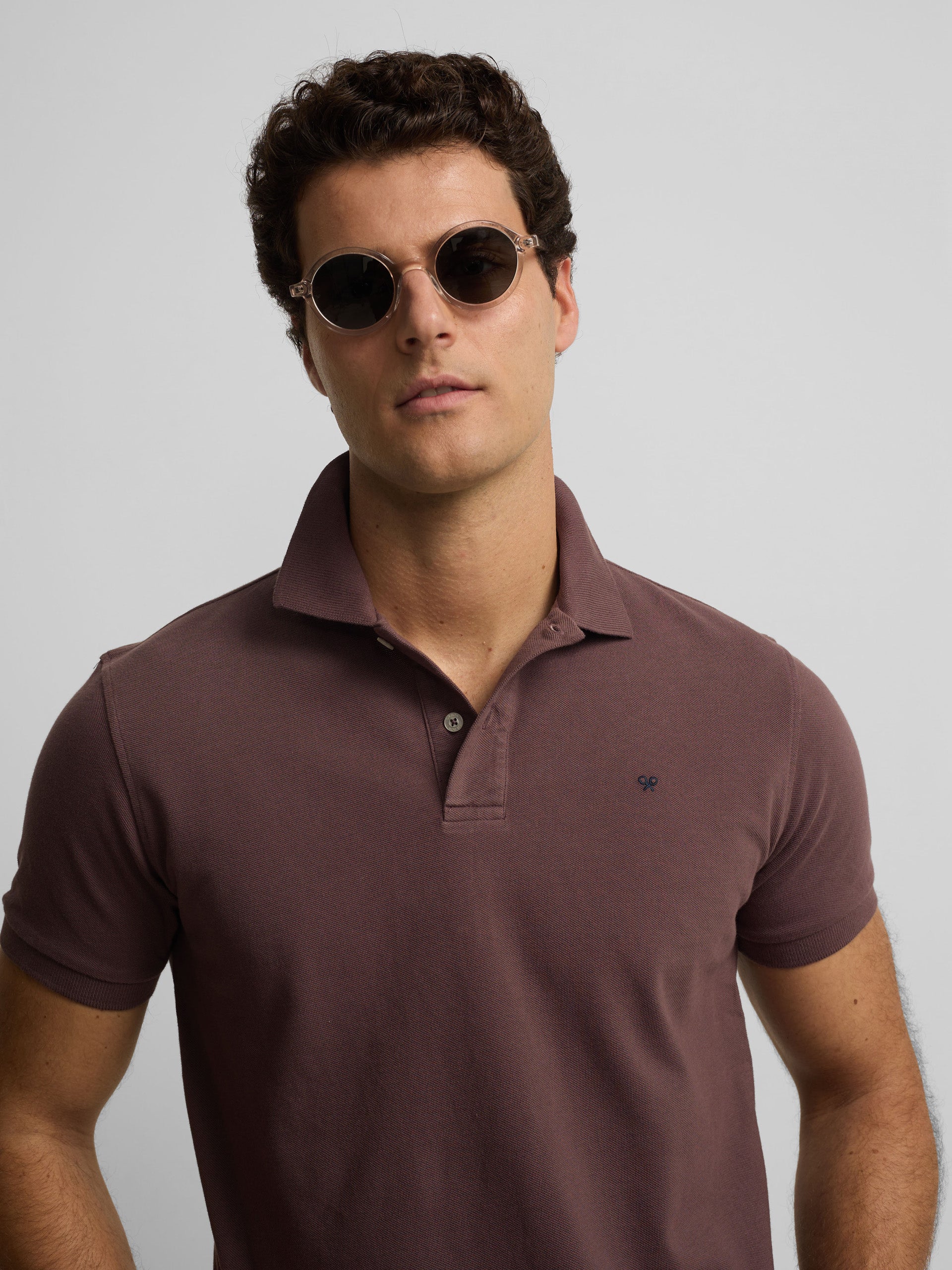Polo clássico liso bordô
