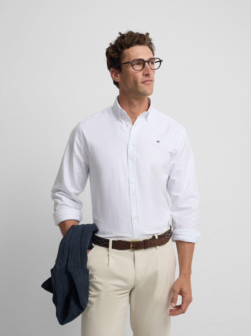 Camisa sport oxford riscas azul-claro branca