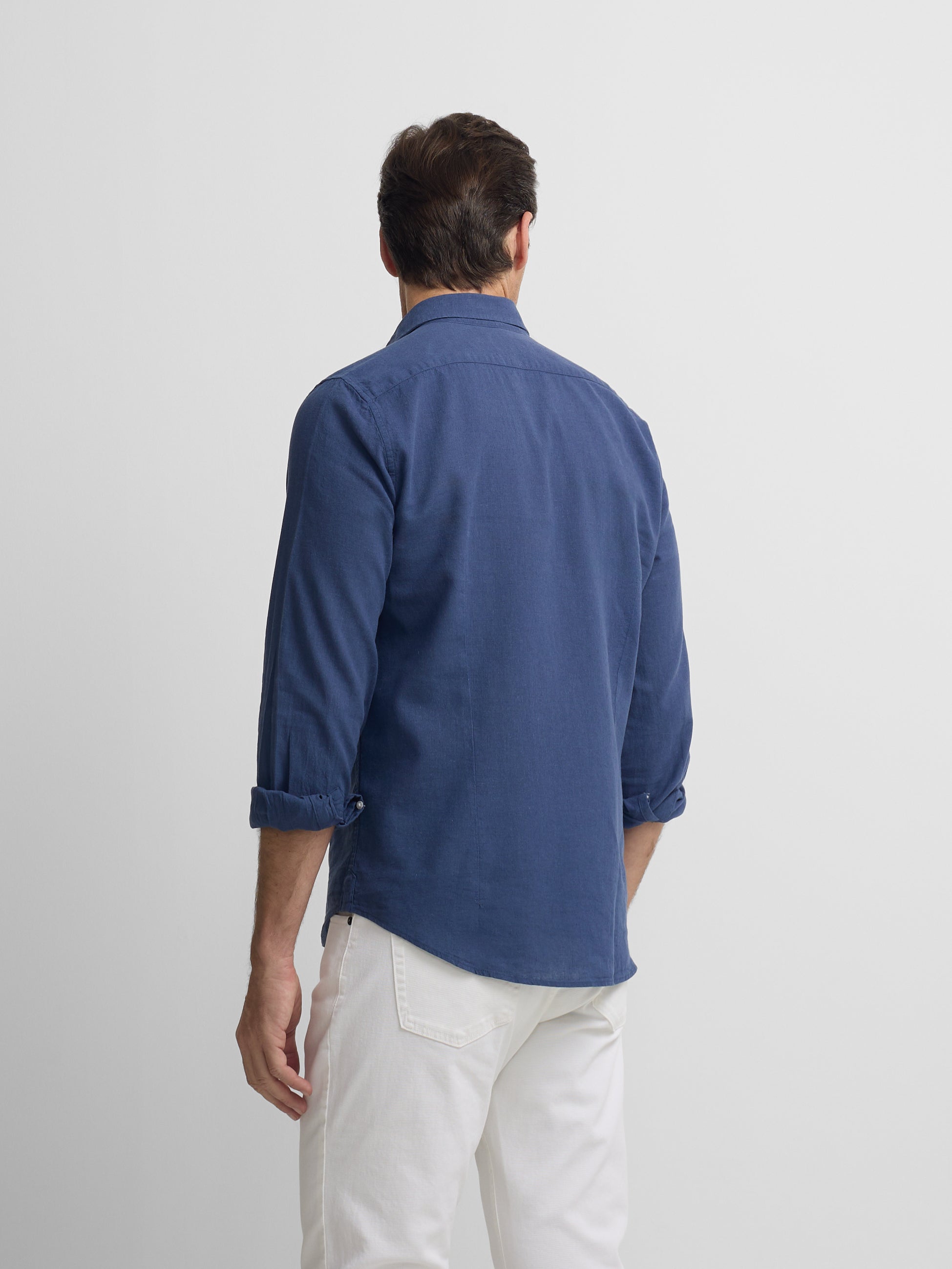 Camisa desportiva de linho azul
