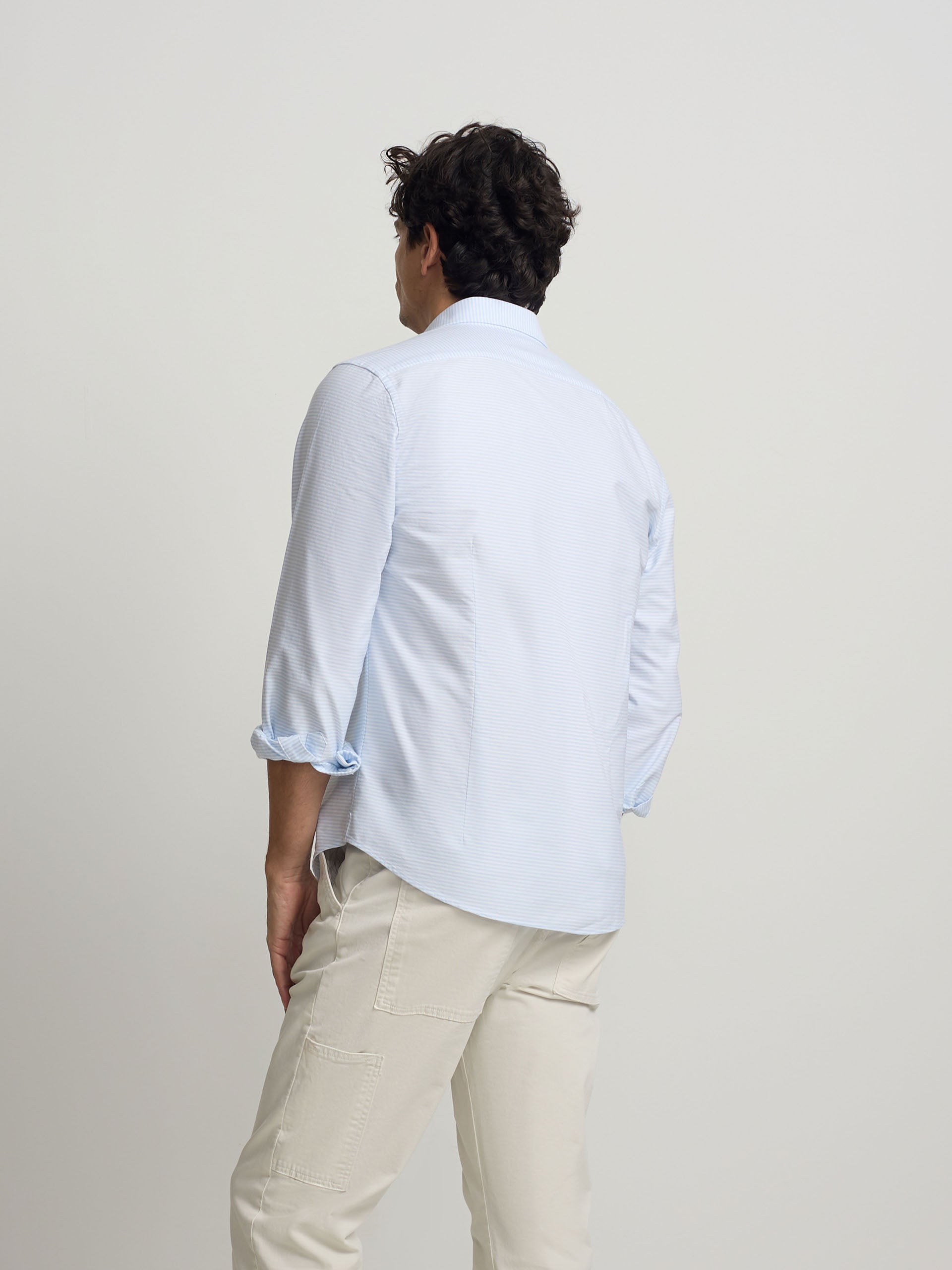 Camisa sport oxford riscas horizontais azul-claro