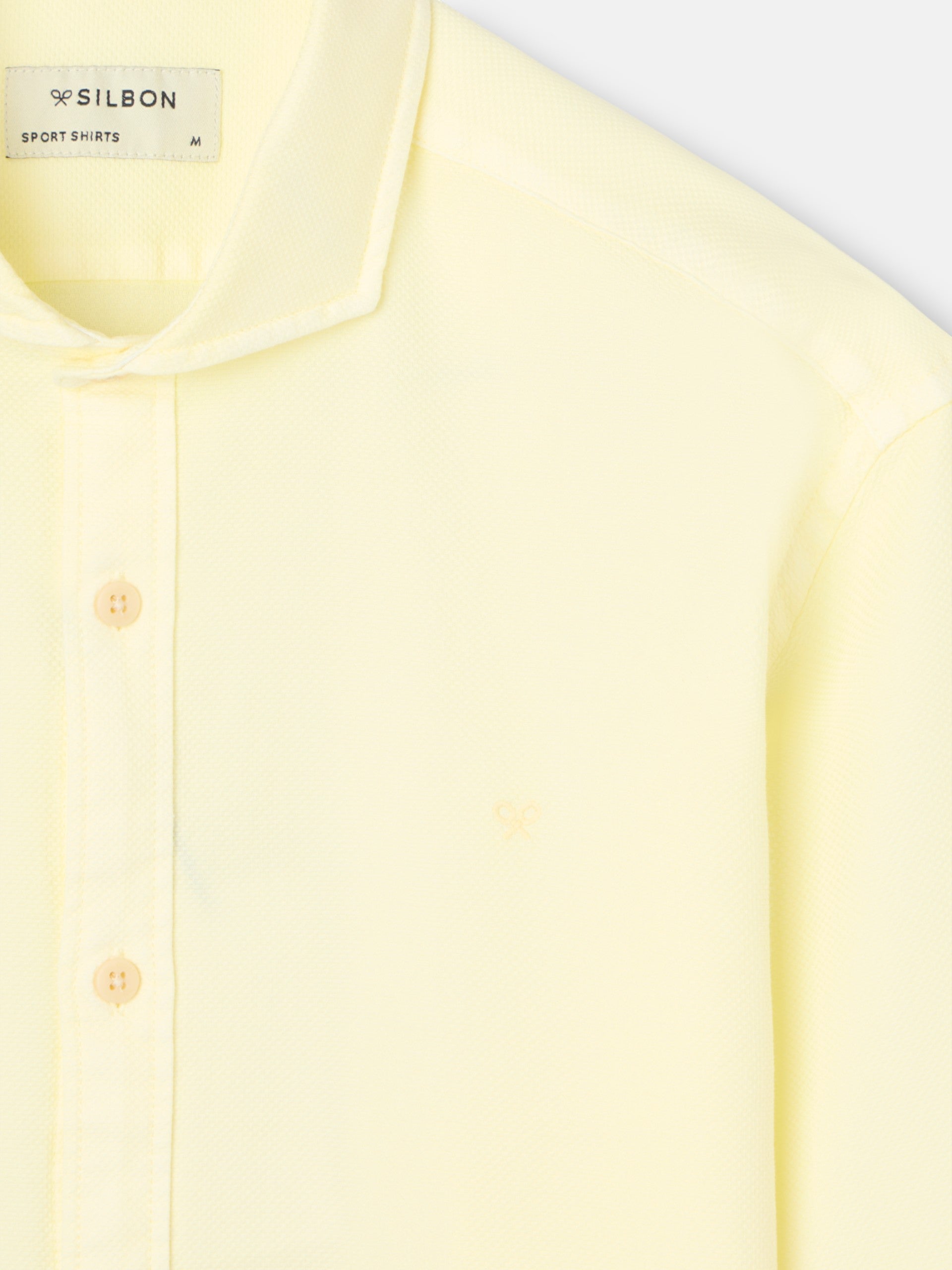 Camisa sport estructura logo amarillo