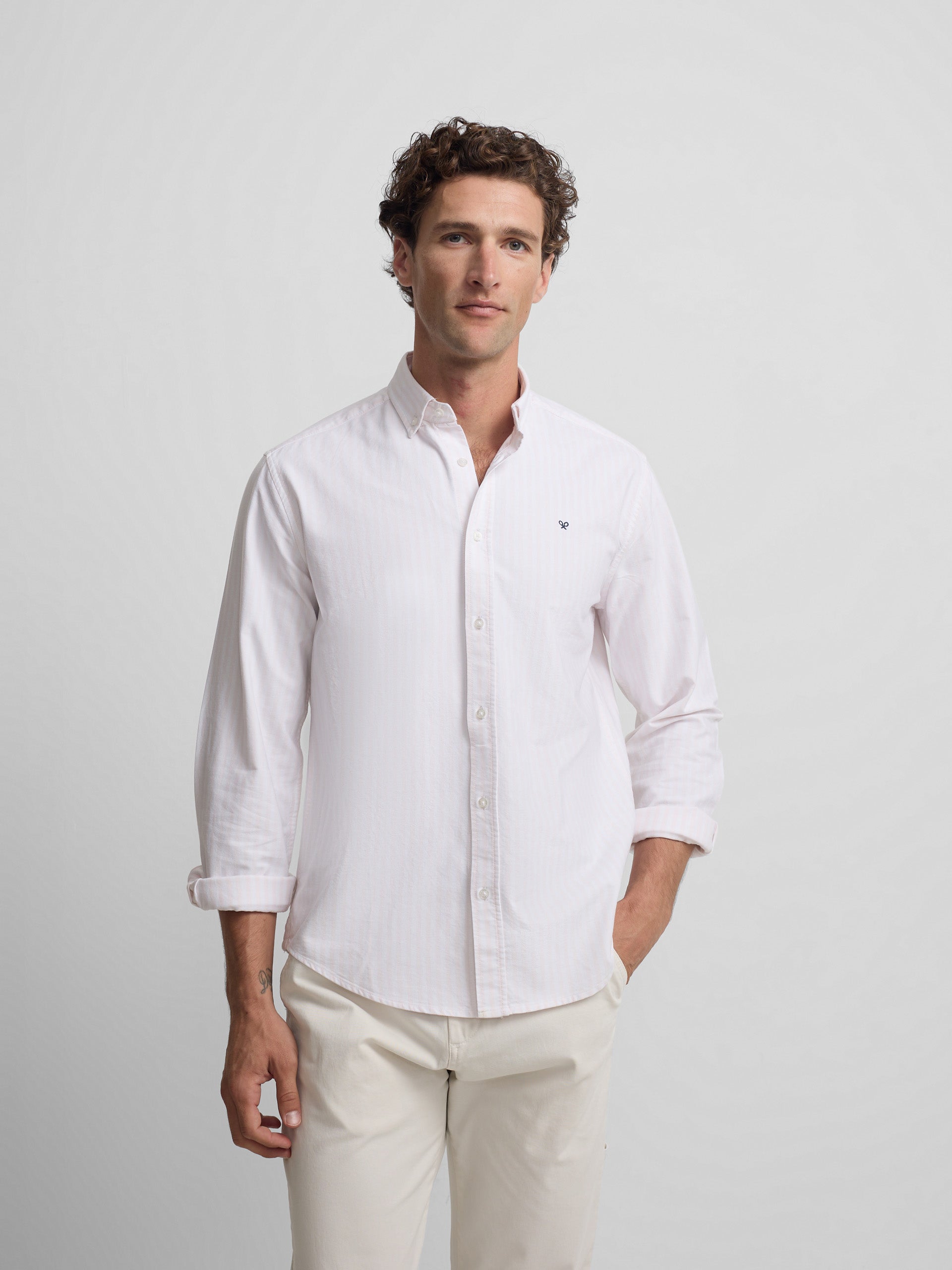 Chemise de sport Oxford rose à rayures centrales