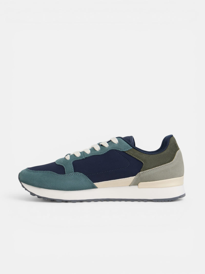 Sapatilha de corrida estilo azul-marinho