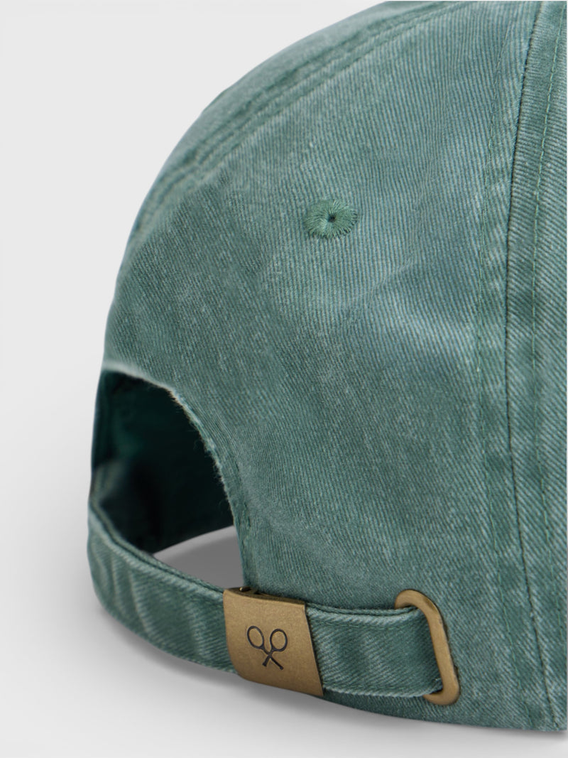 Green medium embroidered cap