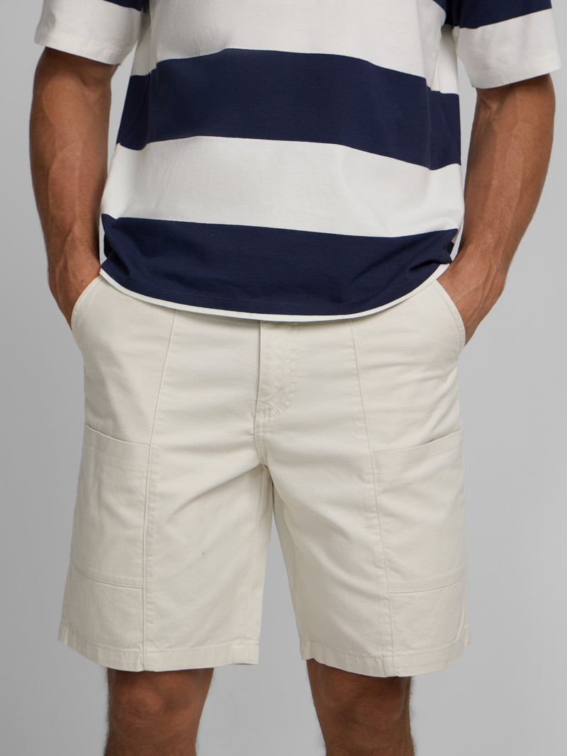 Stone pocket Bermuda shorts