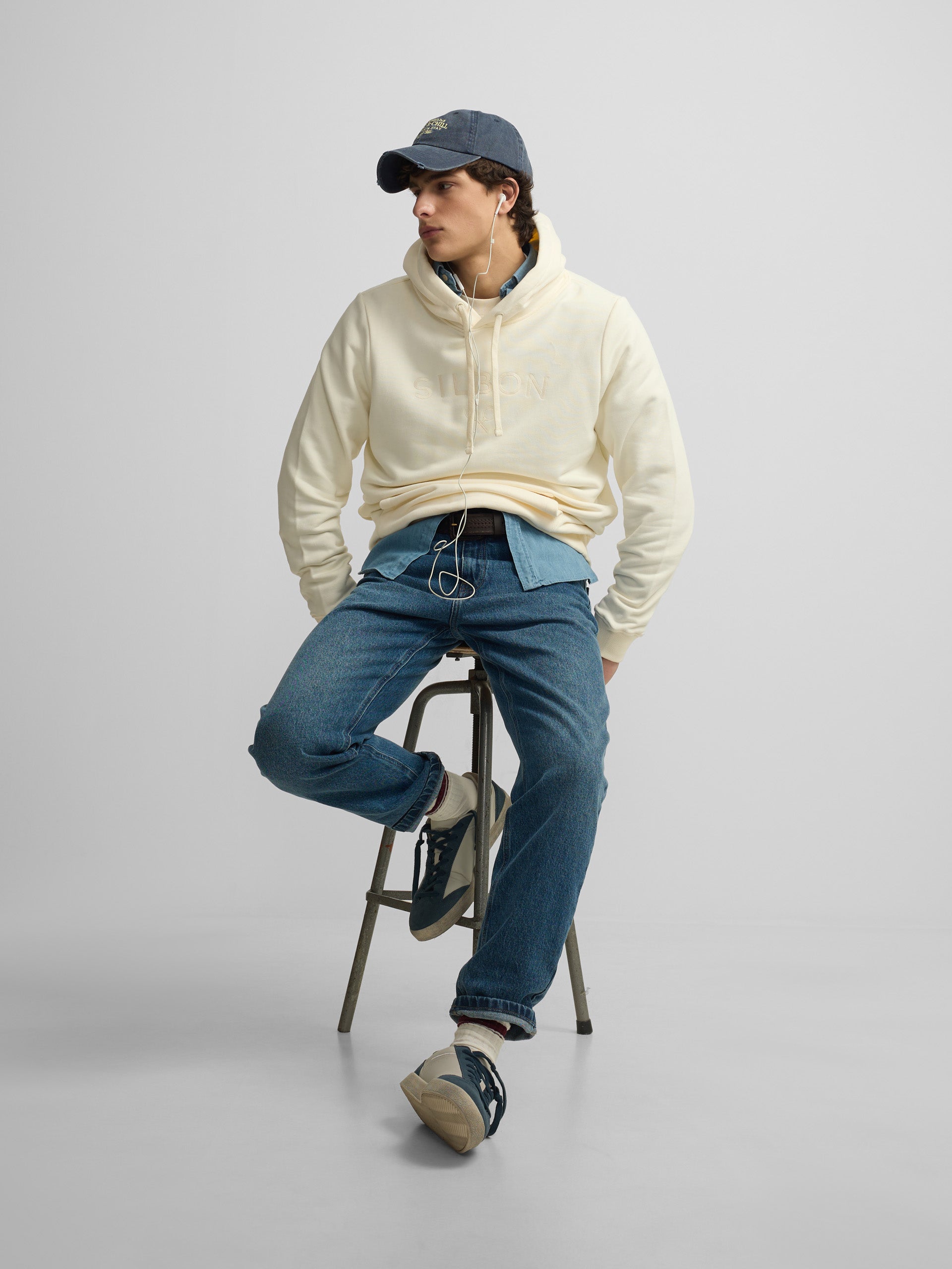 Silbon half-racket cream hoodie