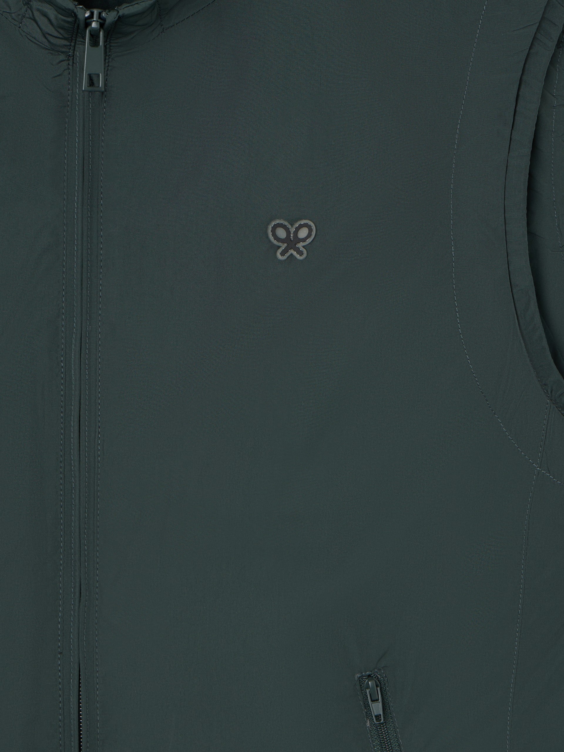 Green urban technical vest