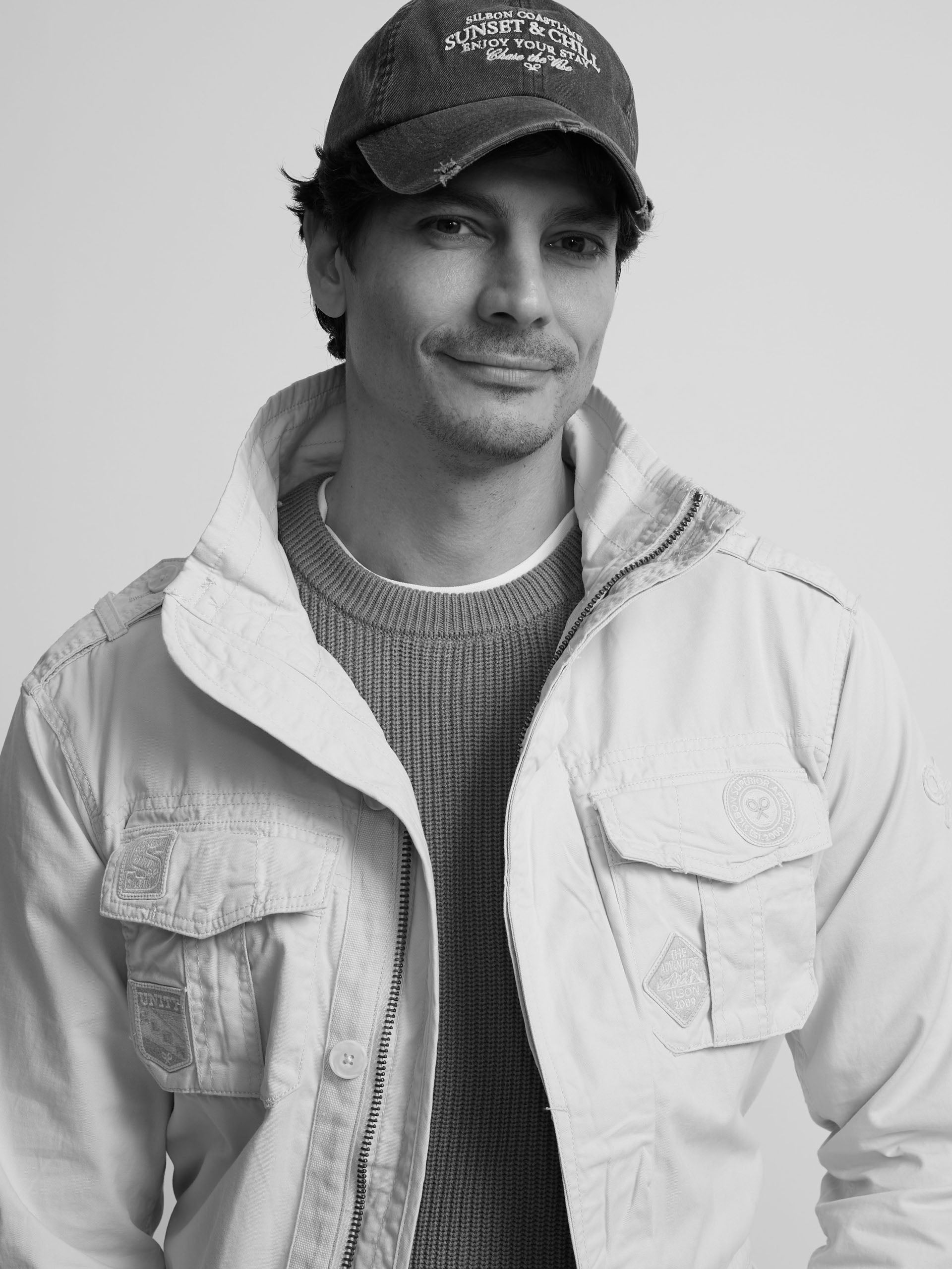 Parka com remendos pedra