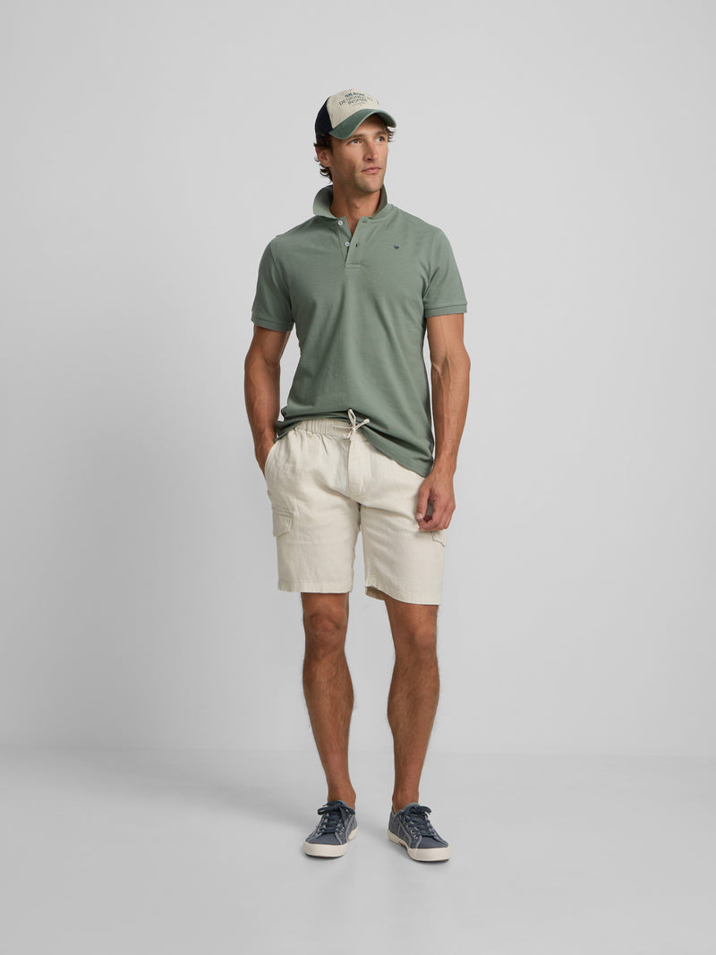 Linen Bermuda shorts with stone pocket
