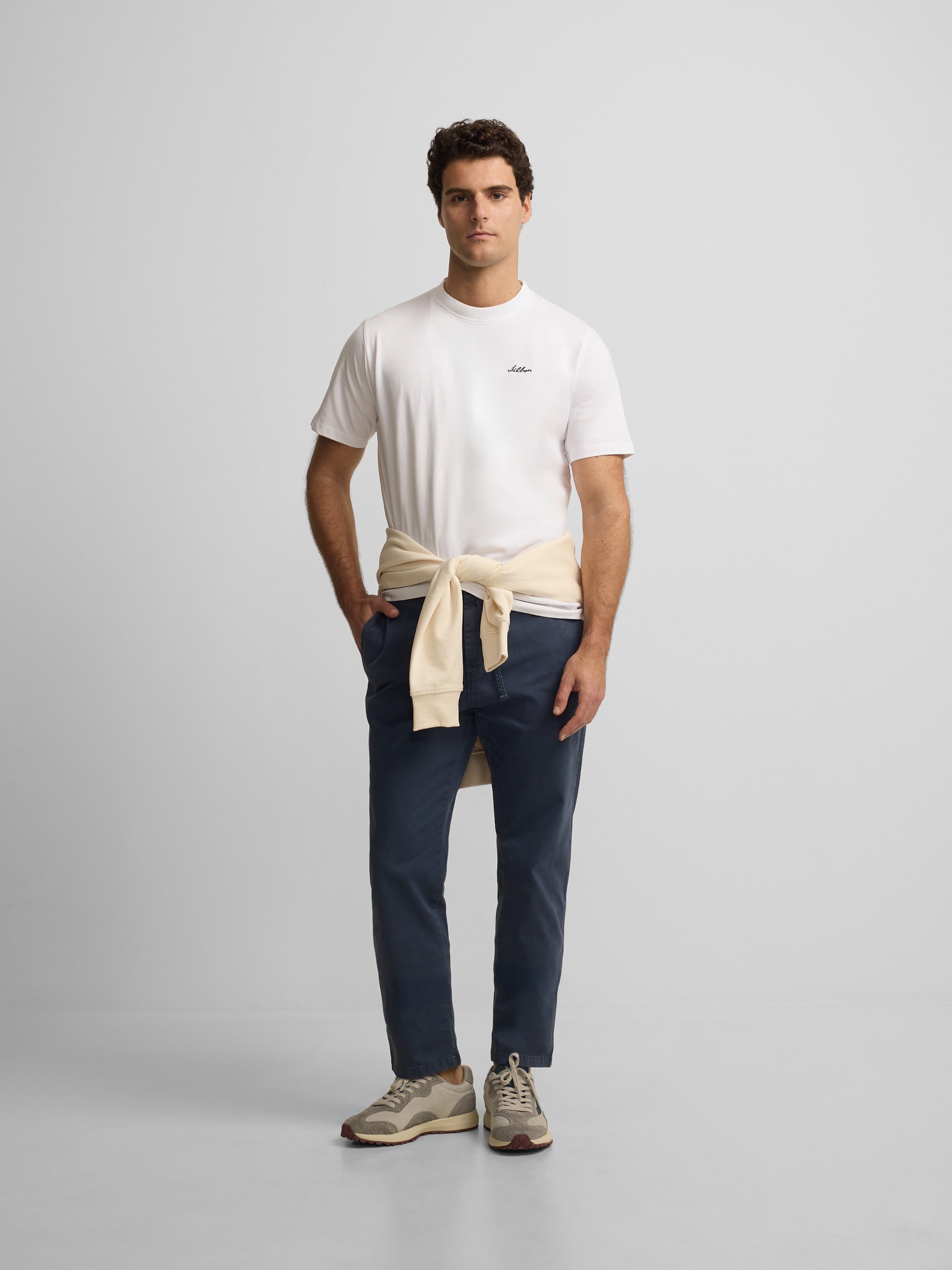 Camiseta hotel bleu blanca