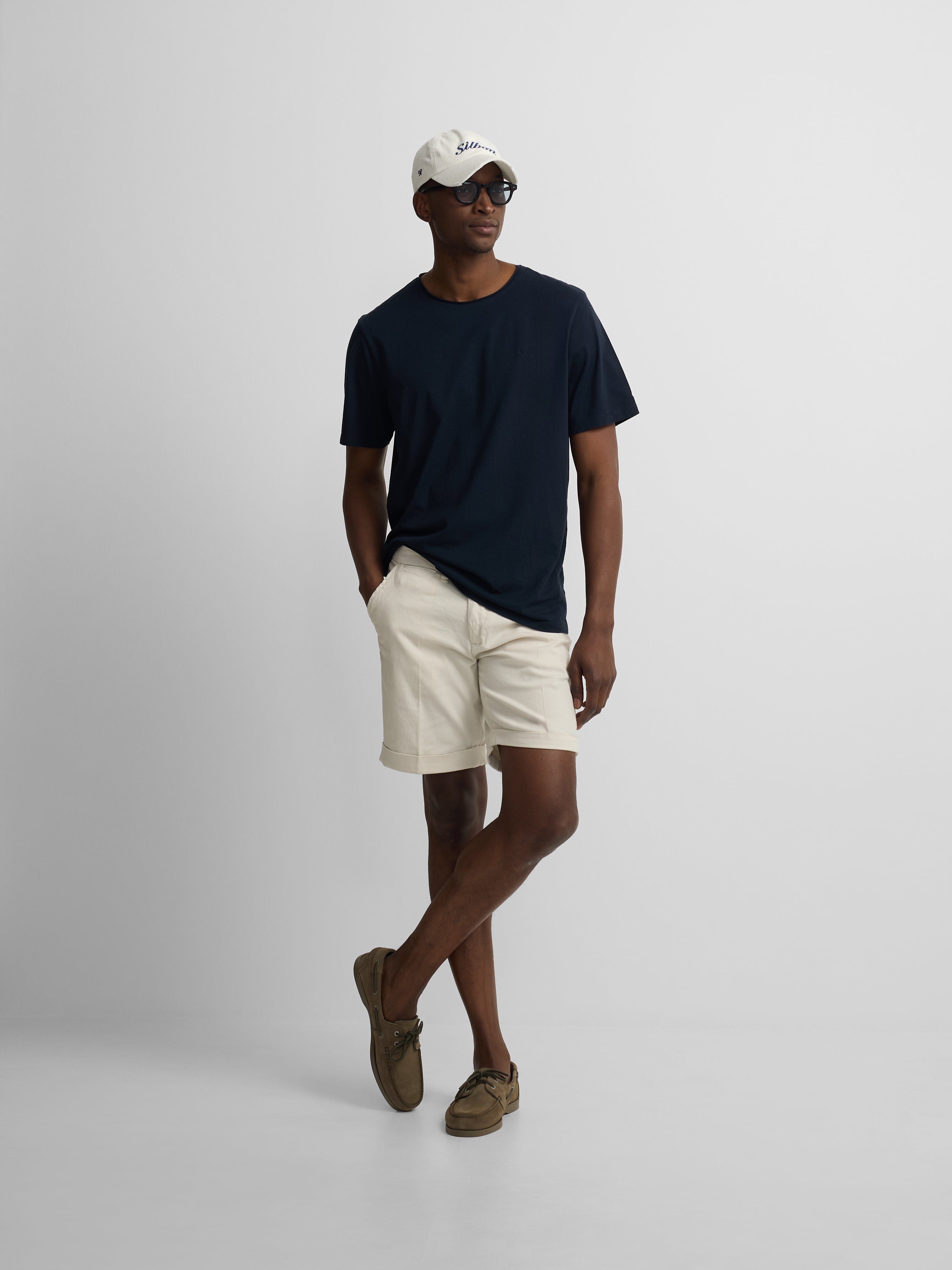 Camiseta cuello roll azul marino