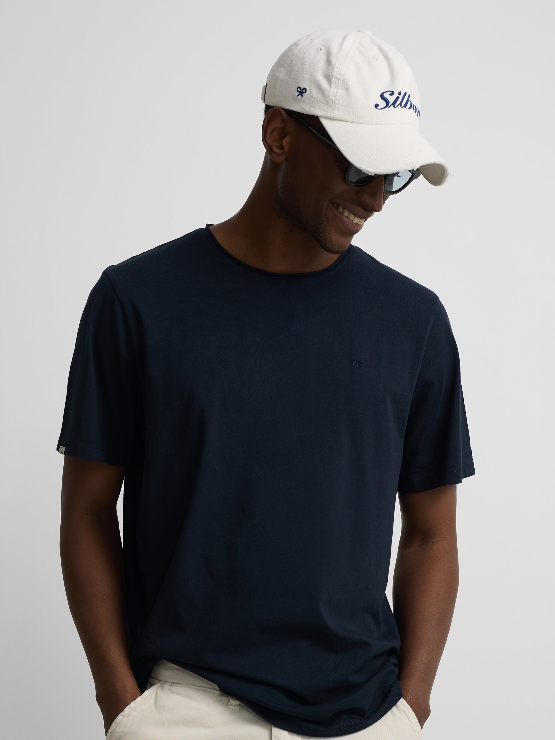 Casquette brodée pierre moyenne