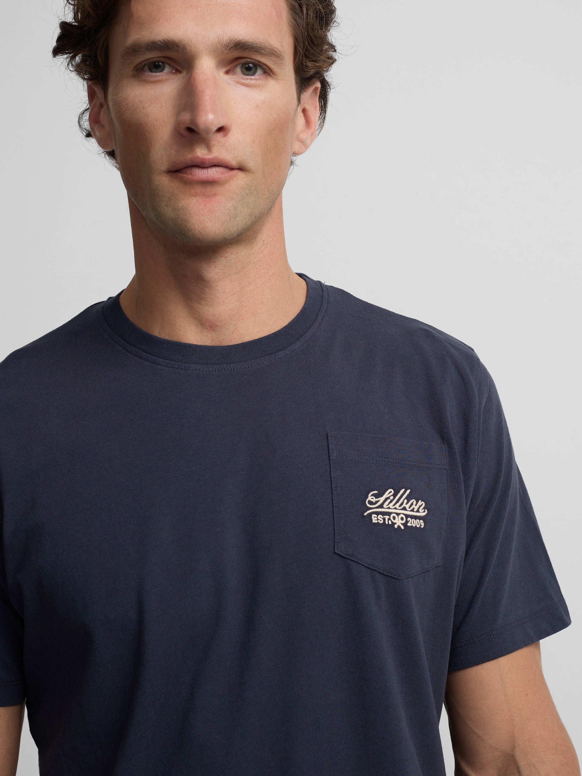 Navy blue Garmet Dye pocket t-shirt