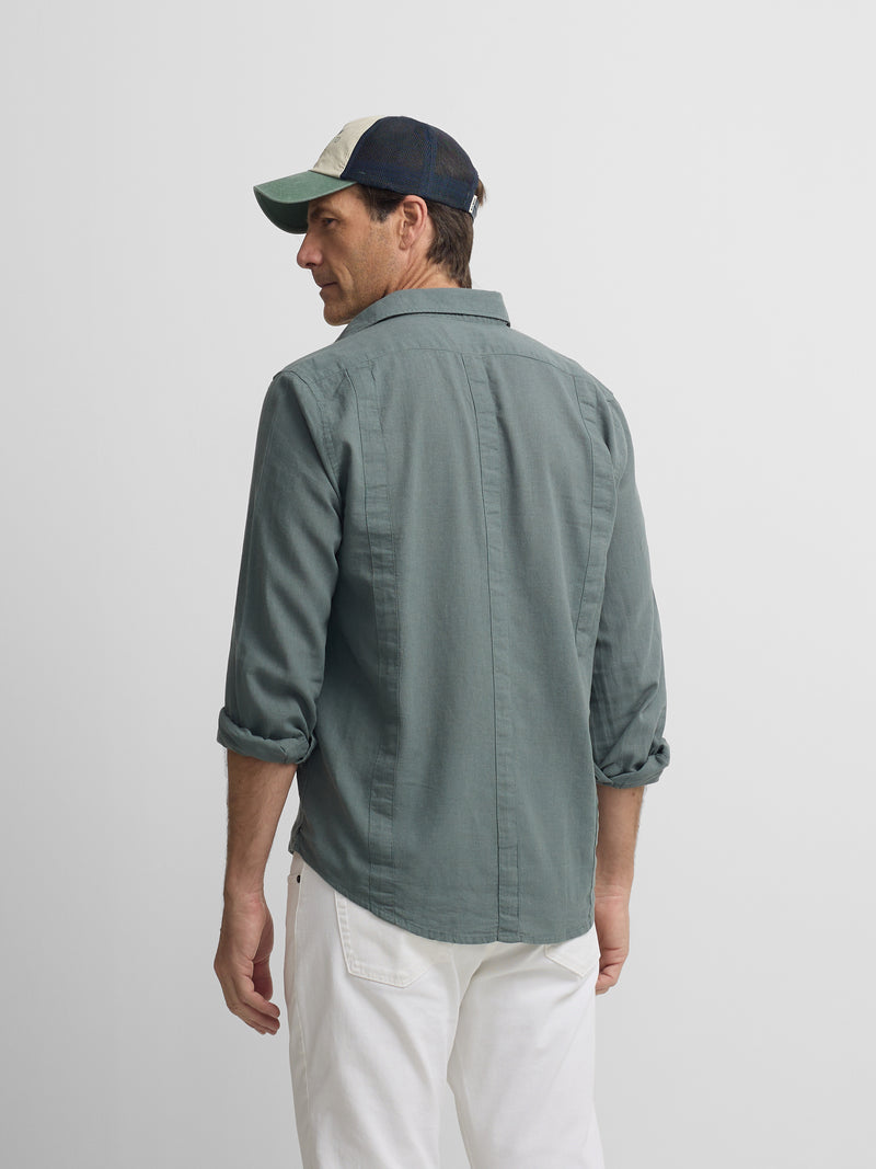 Guayabera desportiva de linho verde