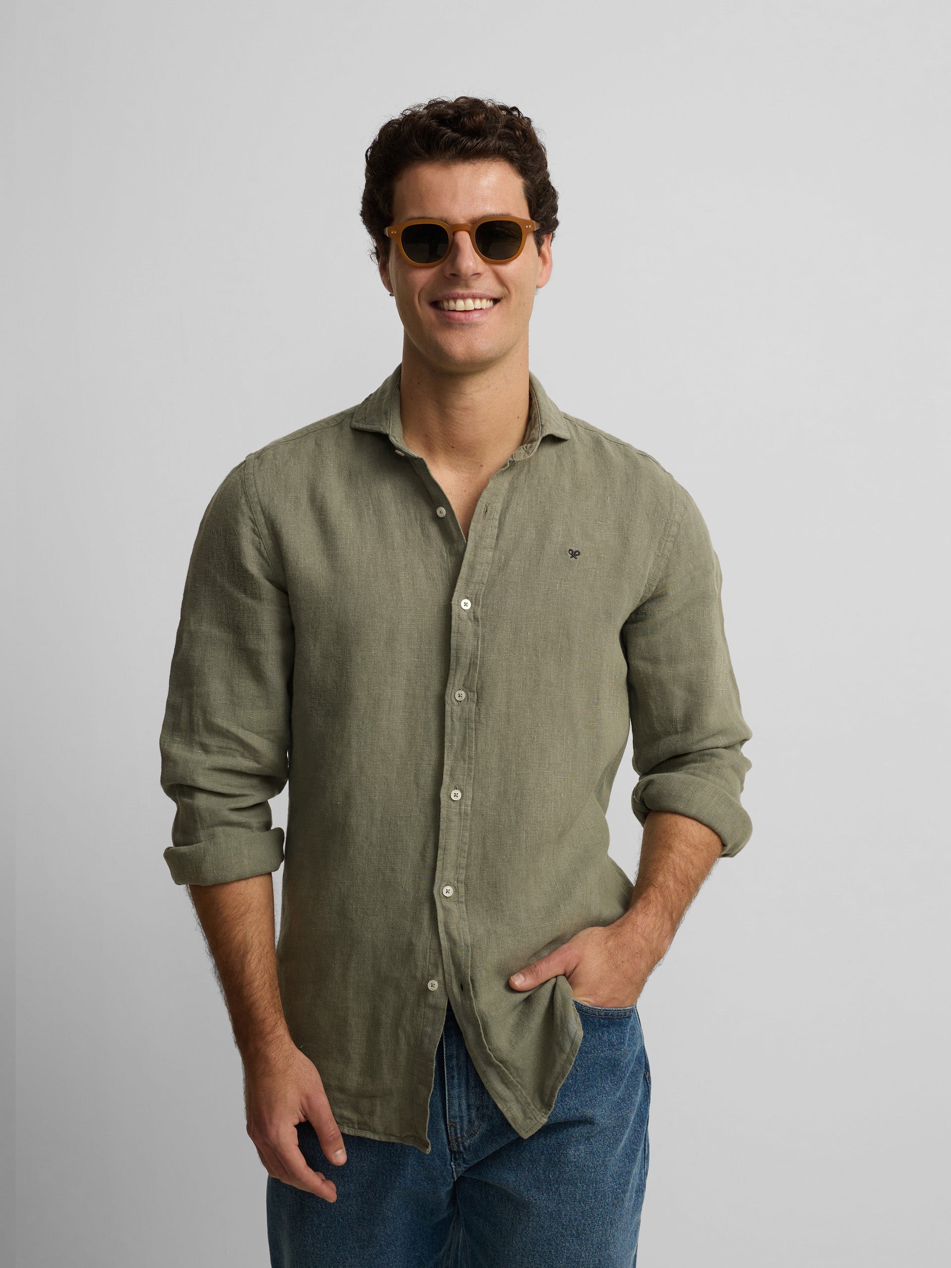 Green warm linen sport shirt