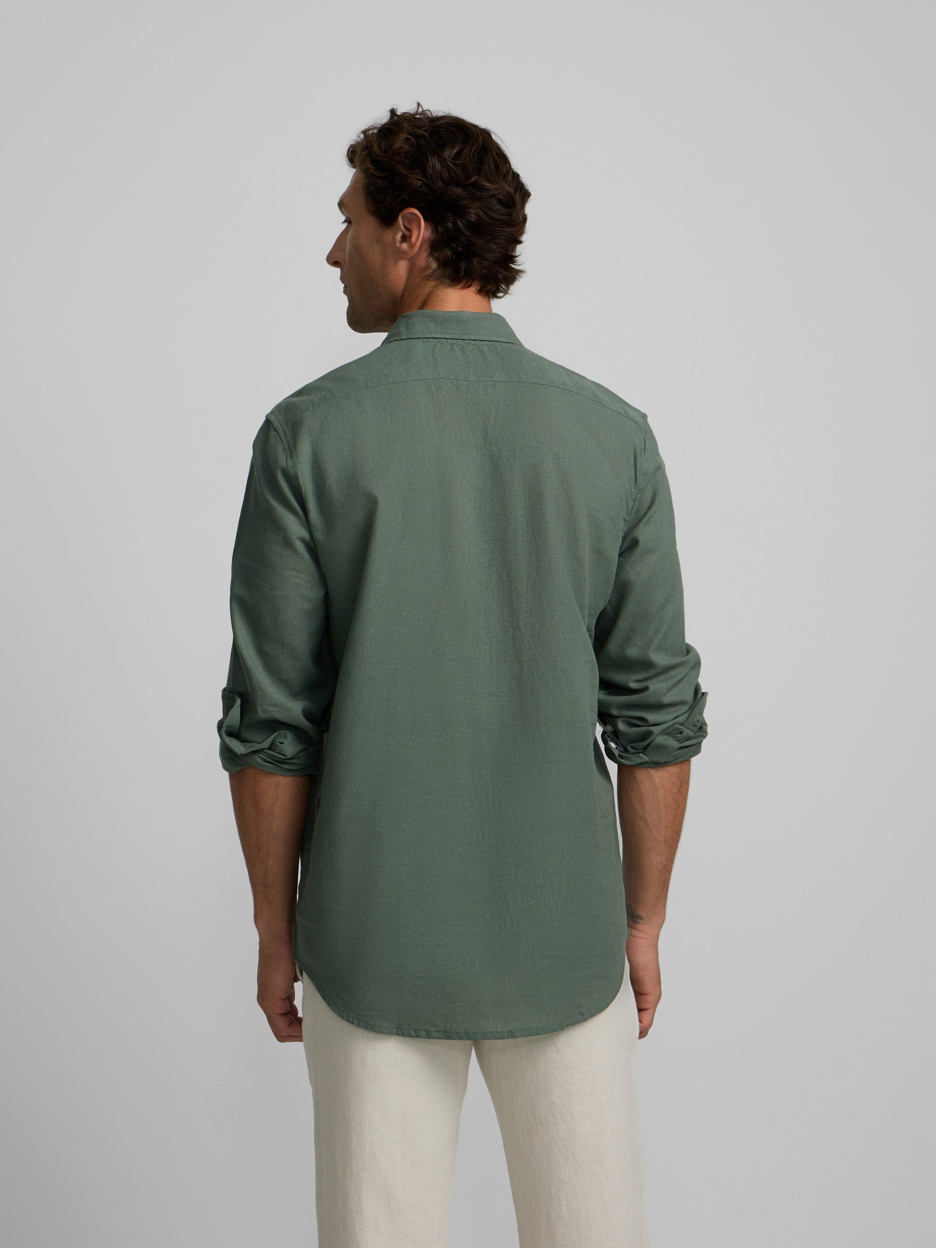 Polo sport en lin vert foncé