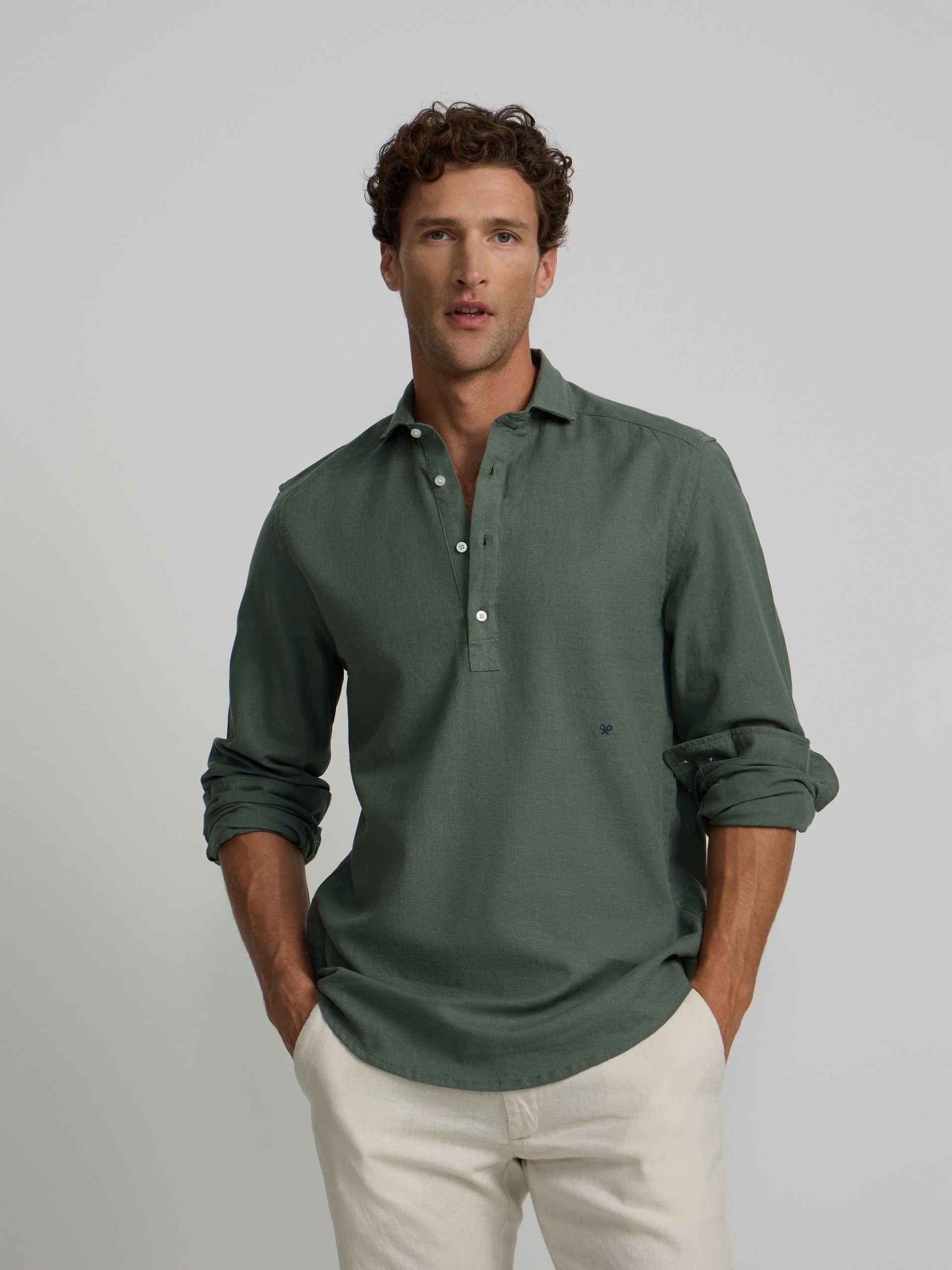 Polo sport en lin vert foncé