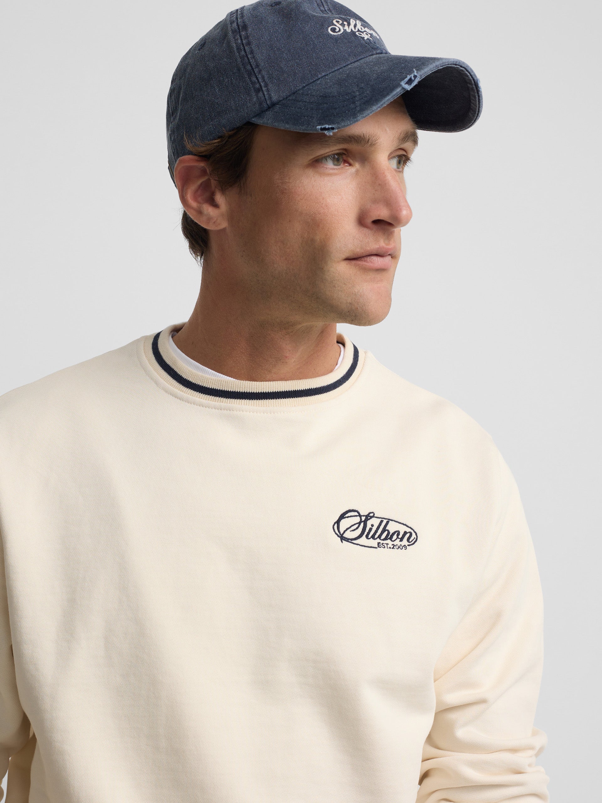 Retro cream ribbed sweatshirt