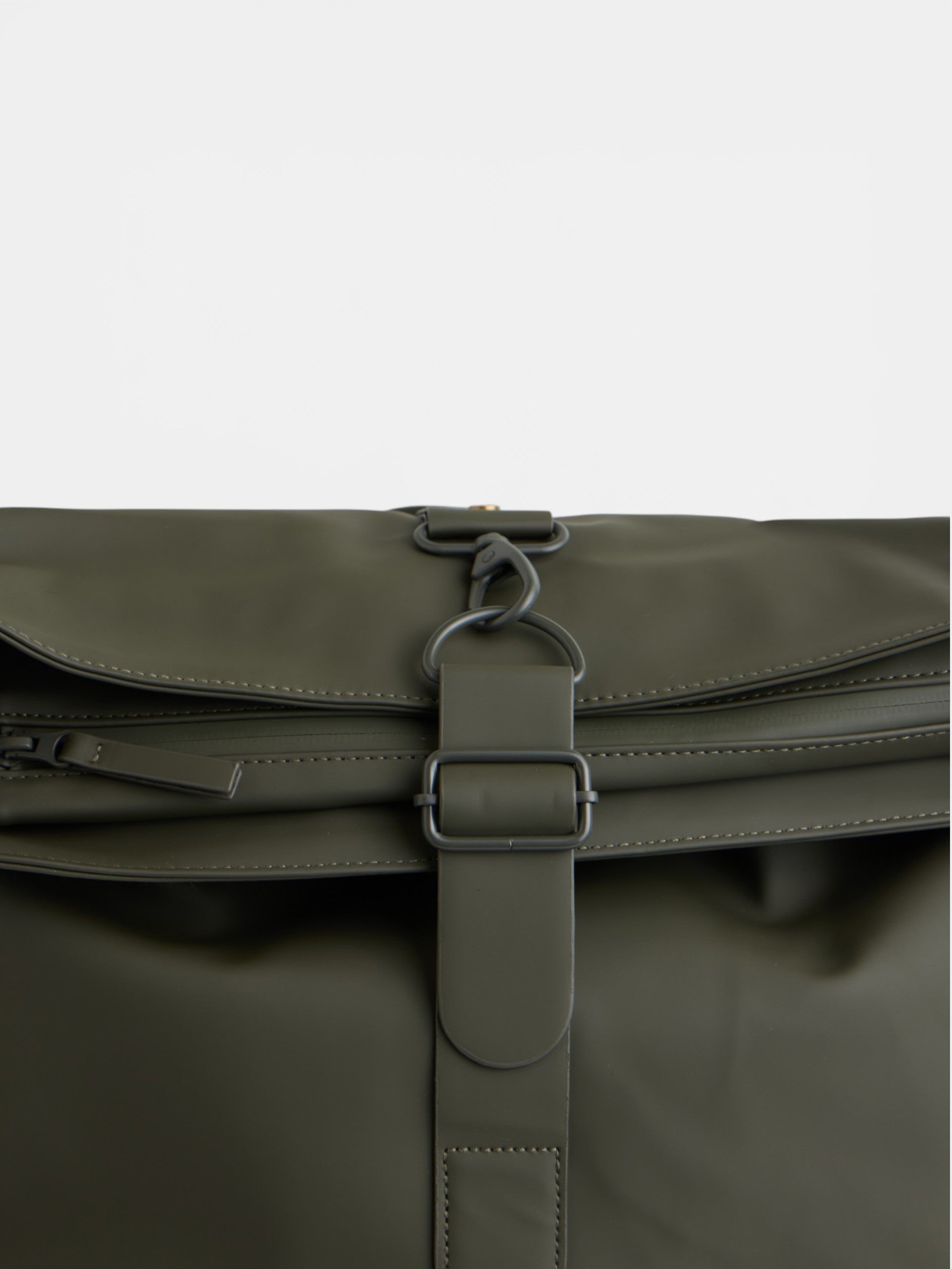 Mochila enrolável impermeável verde