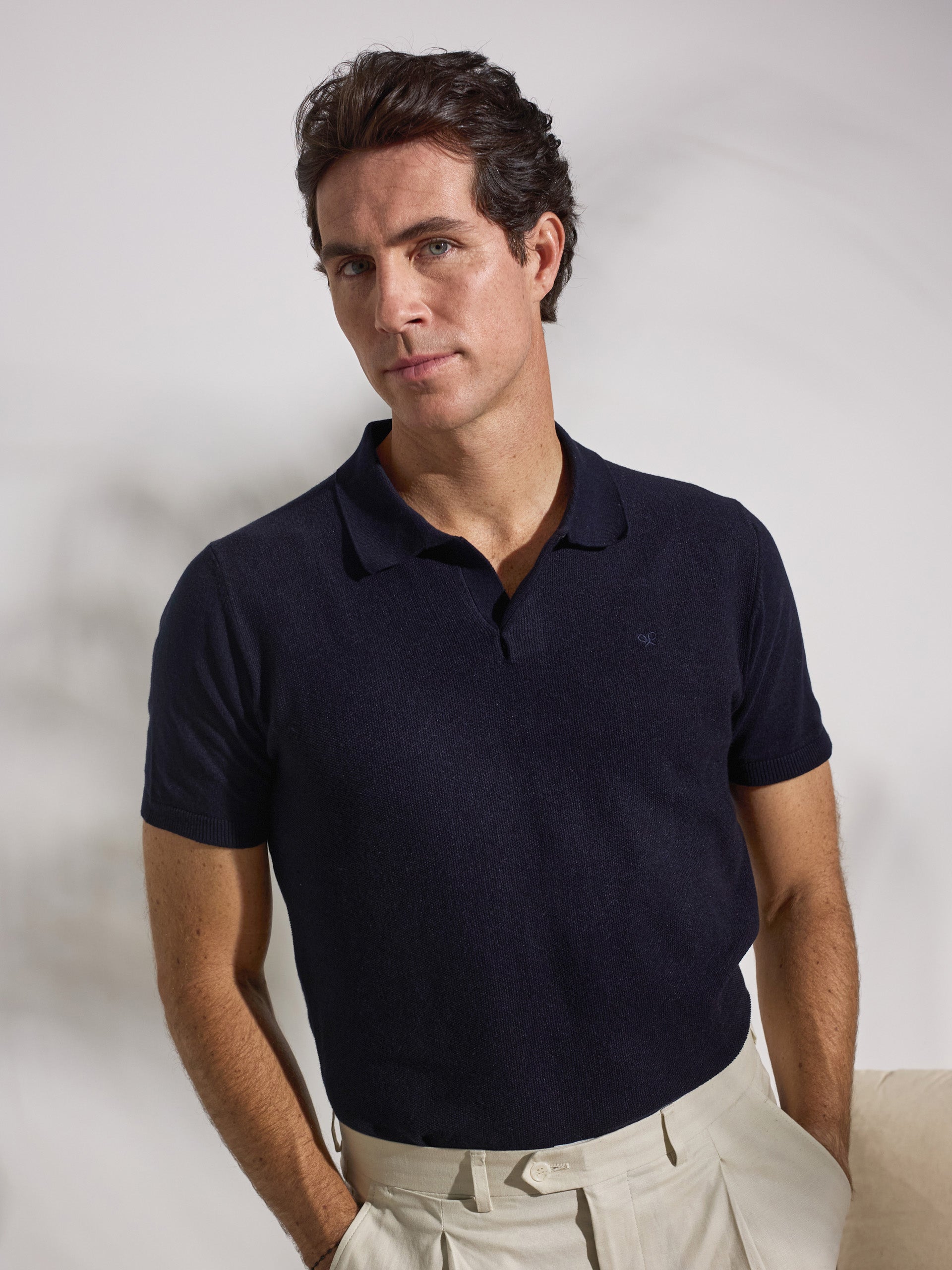 Polo unique estructura azul marino