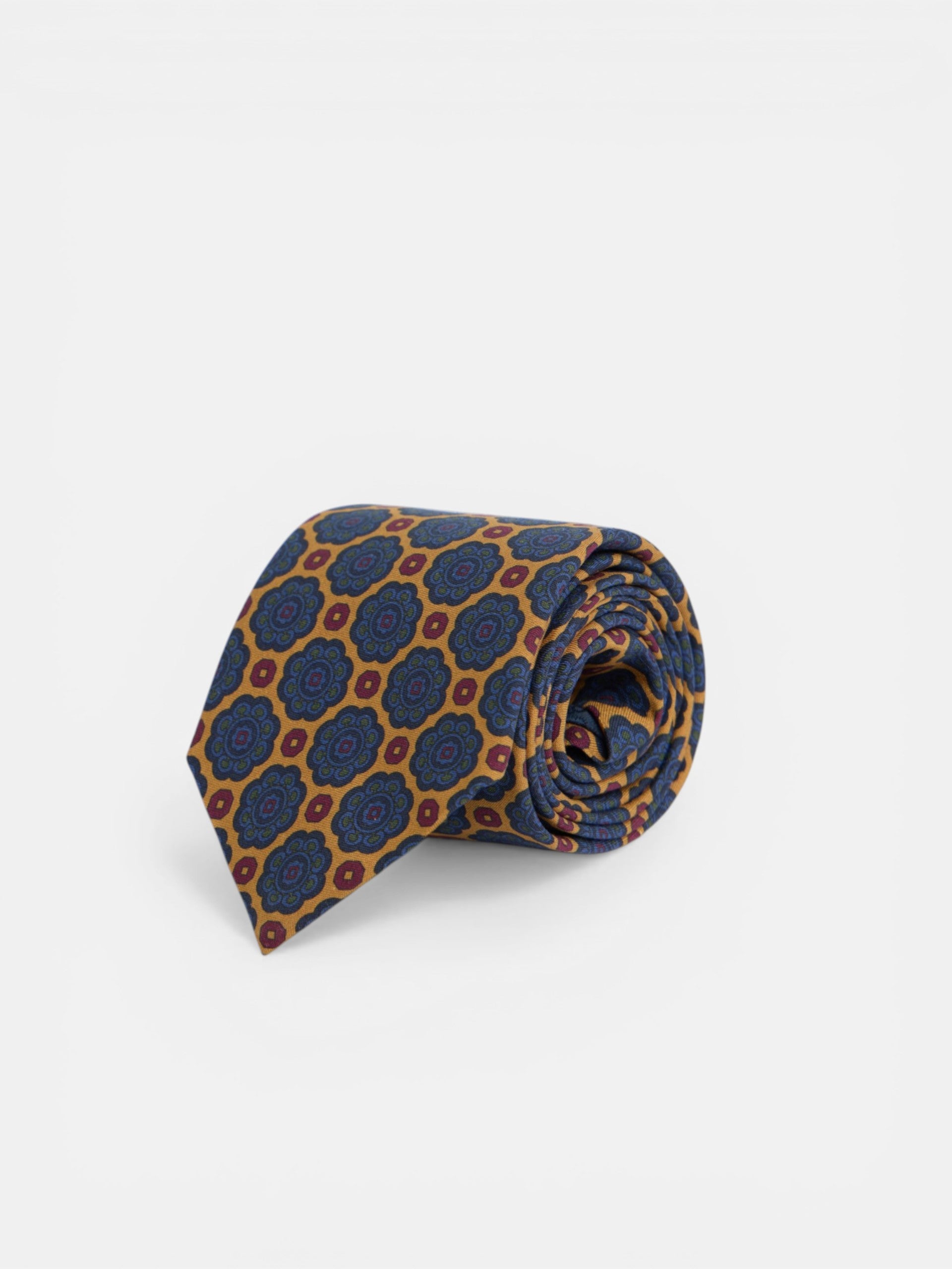 Cravate en soie, motif géométrique fleur jaune