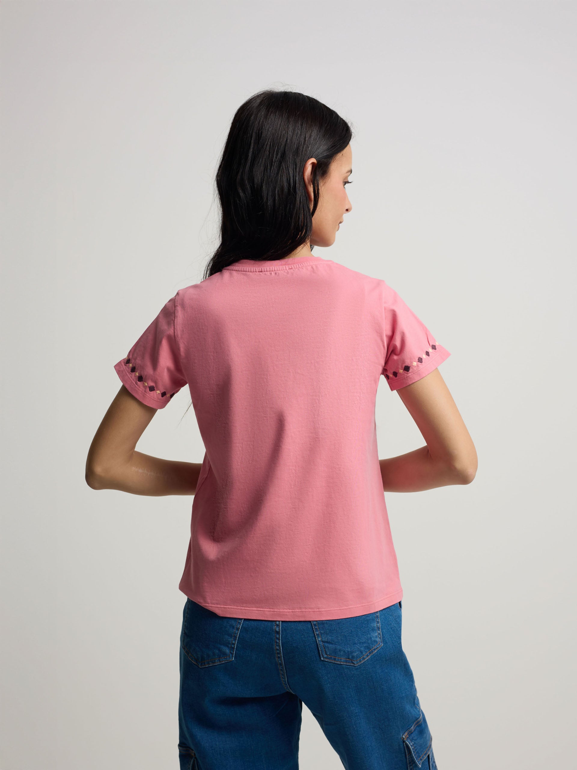 Women's t-shirt with pink ikat embroidery