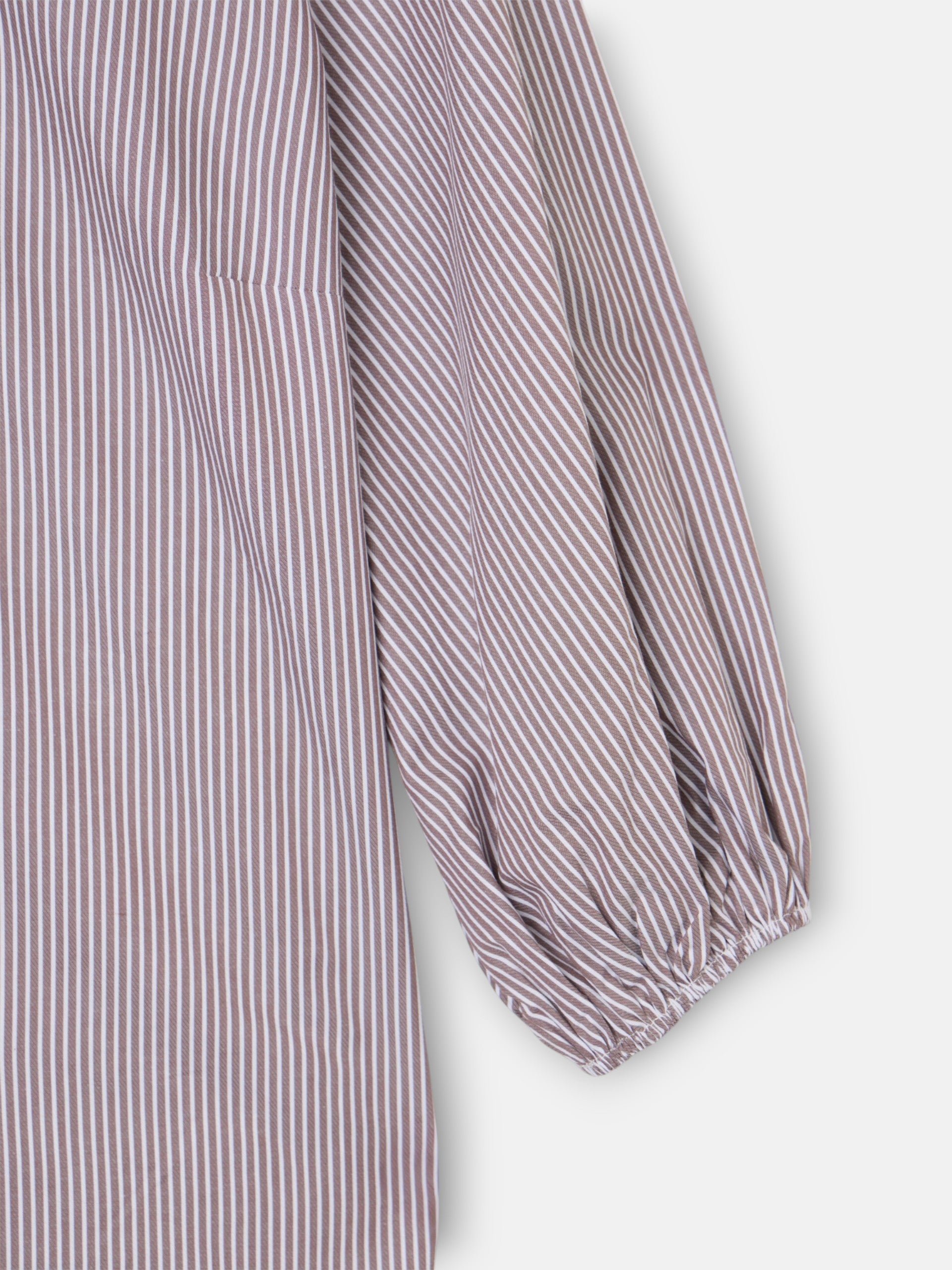 Chemise à rayures marron à manches bouffantes