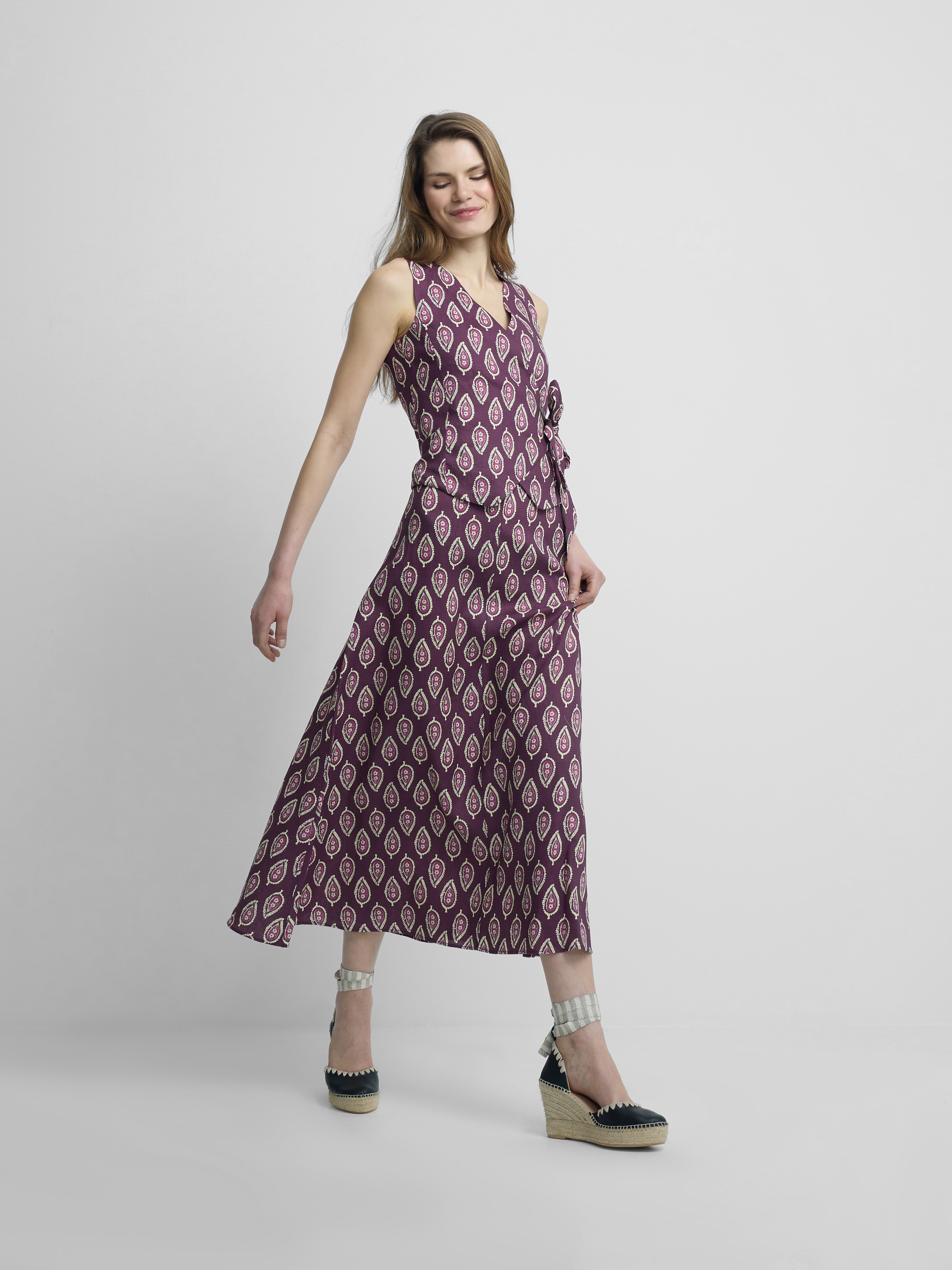 Long burgundy print skirt