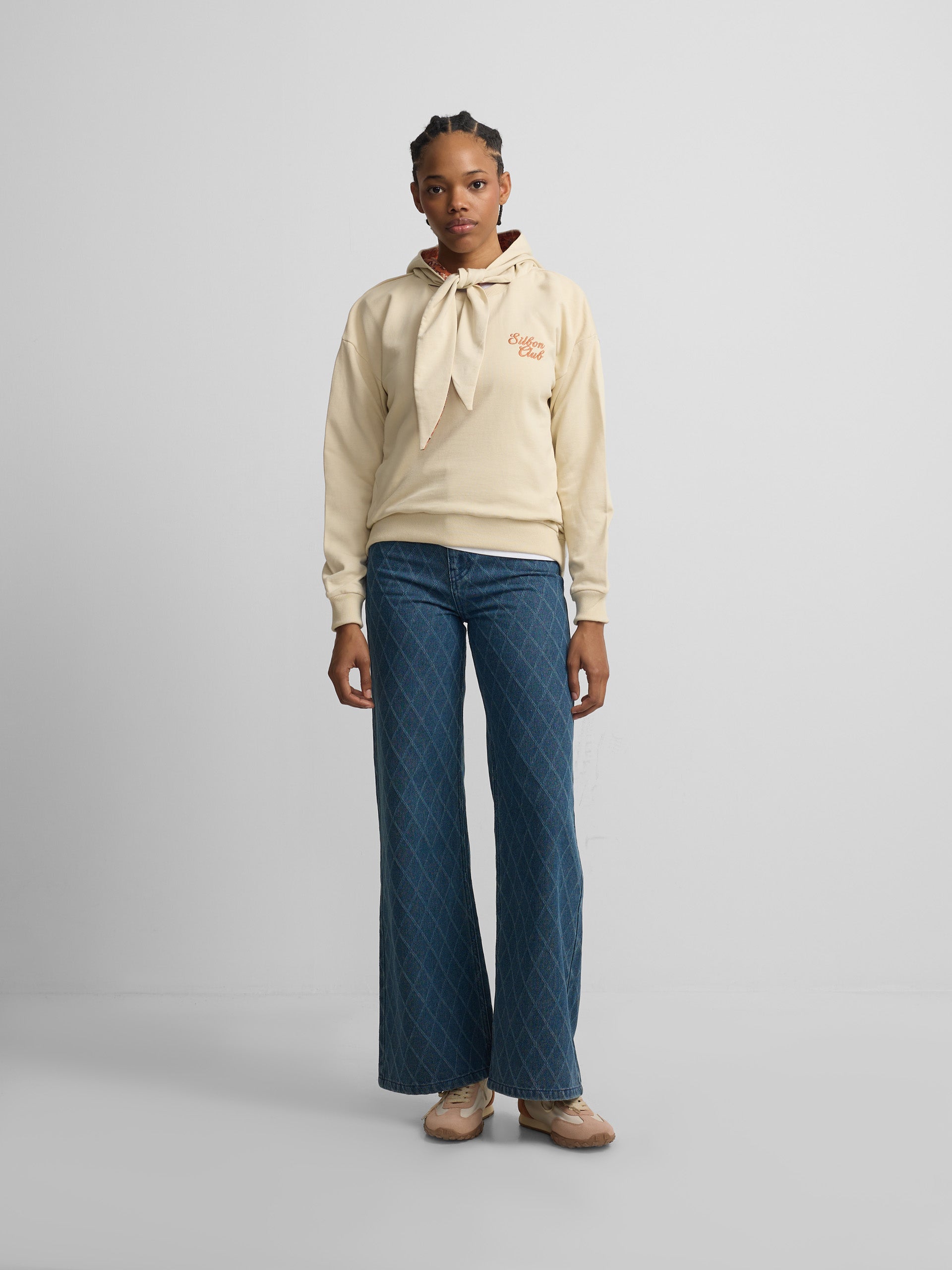 Pantalon denim estampado rombos azul