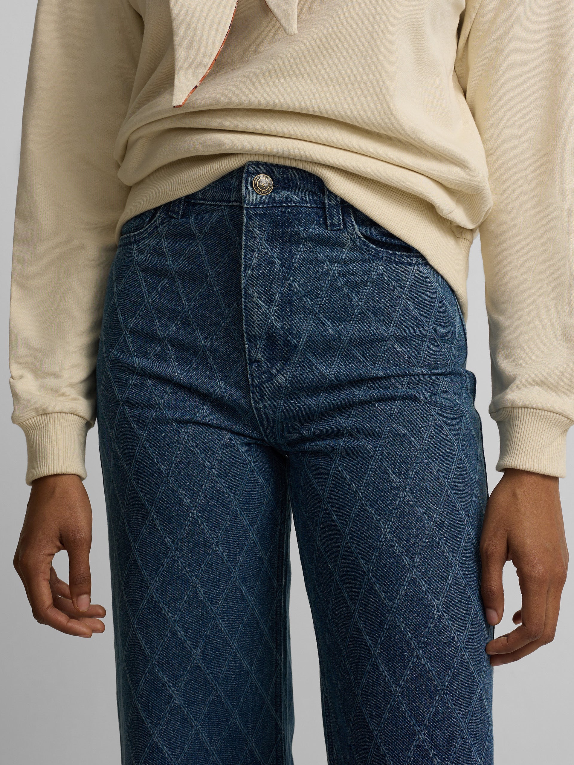 Pantalon denim estampado rombos azul