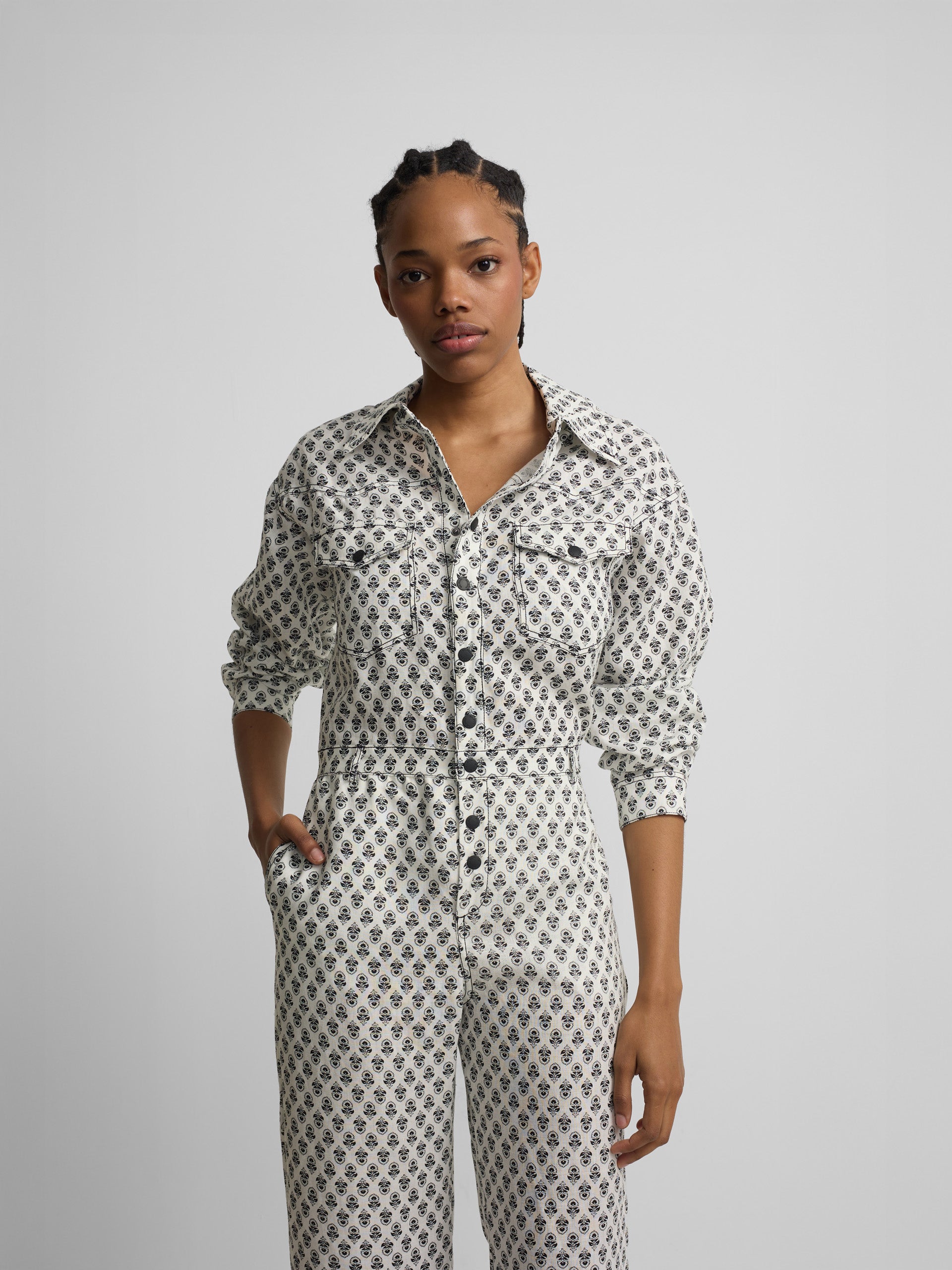 Macacão de linho estampado branco