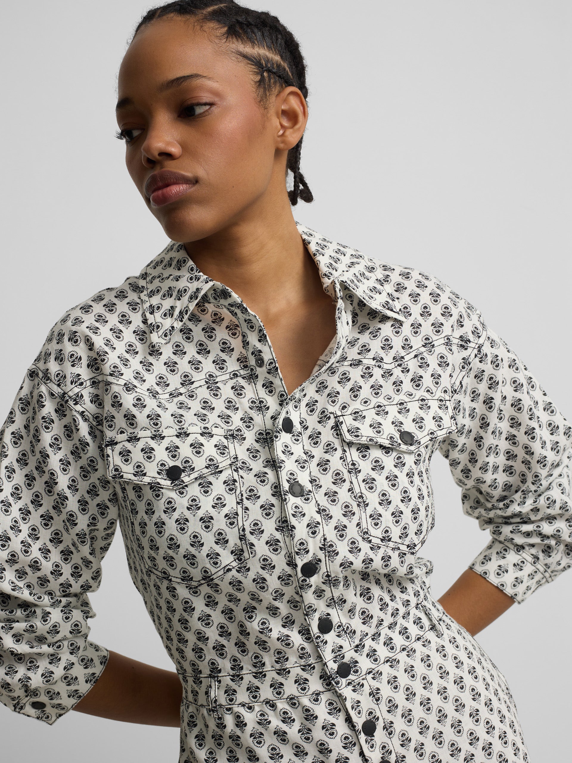 Macacão de linho estampado branco