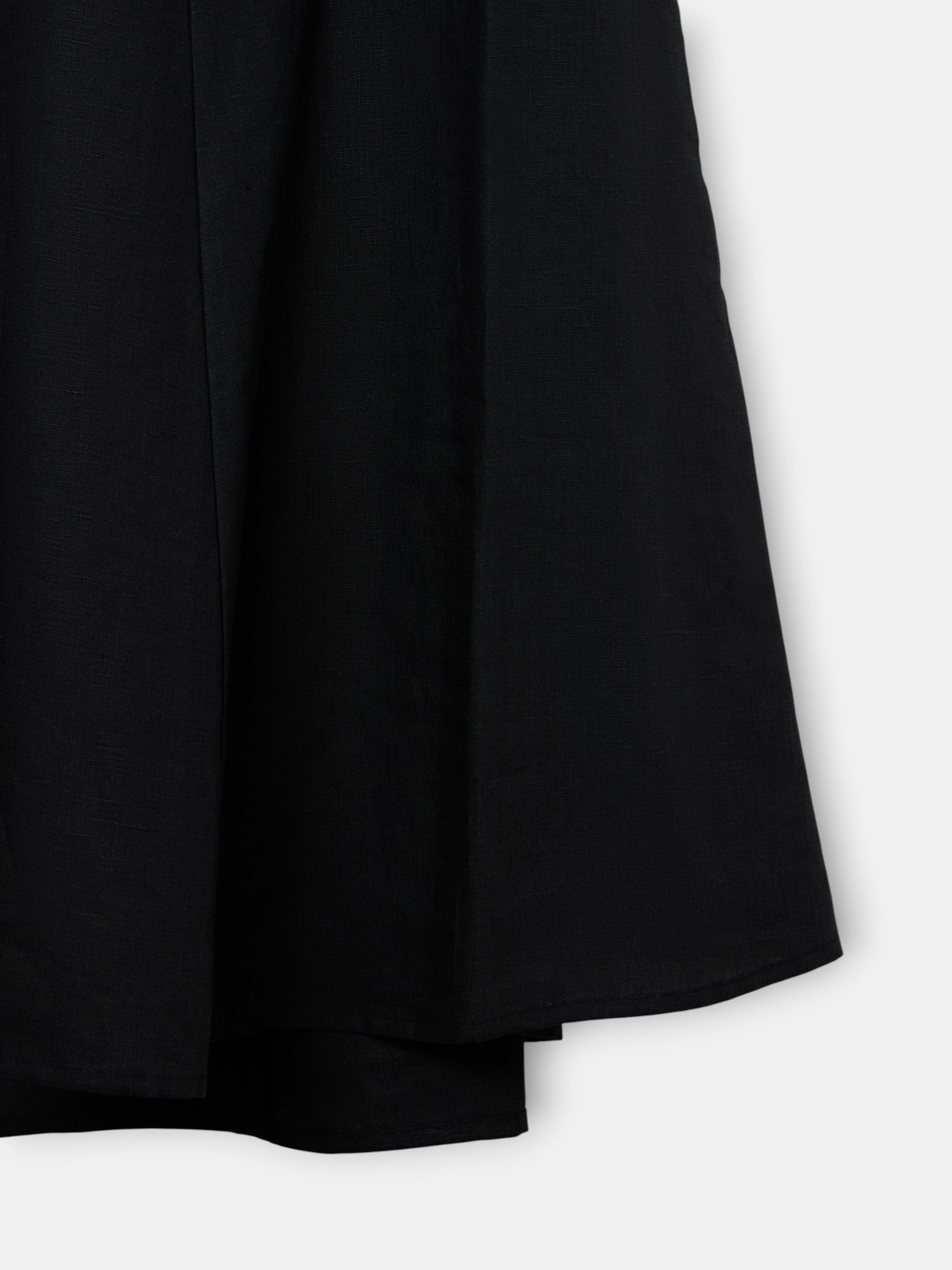 Vestido comprido com fivela em linho