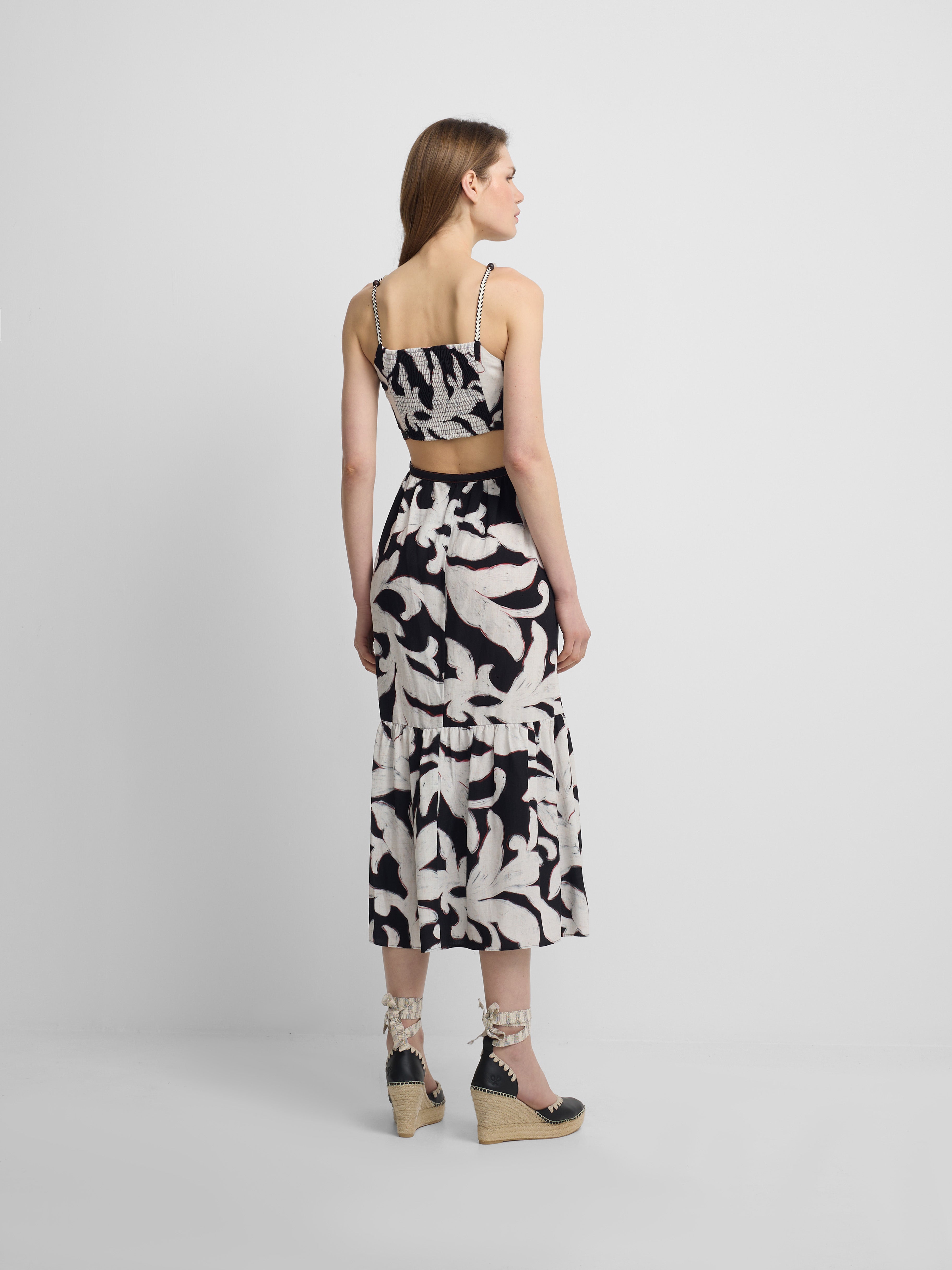 Vestido cut out estampado flores negro