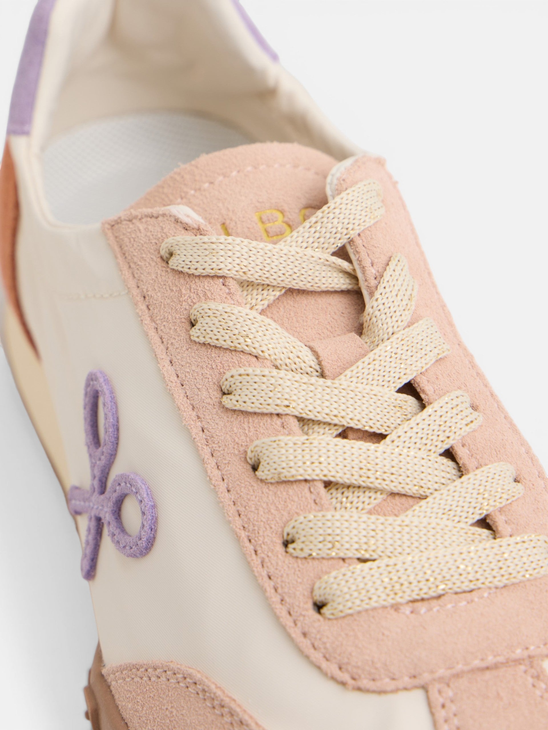 Chaussure de running violette et orange