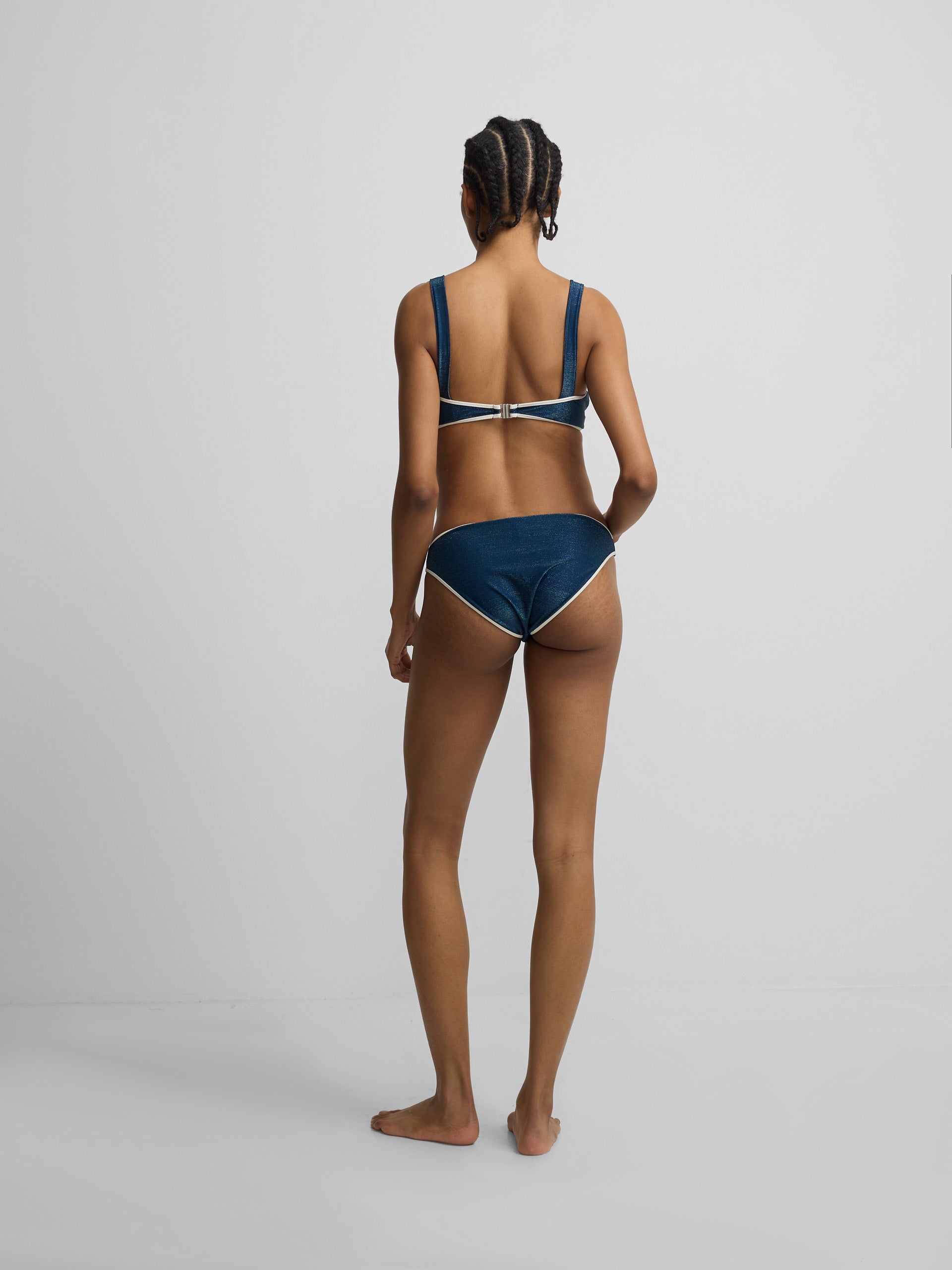 Haut de bikini marin en lurex bleu