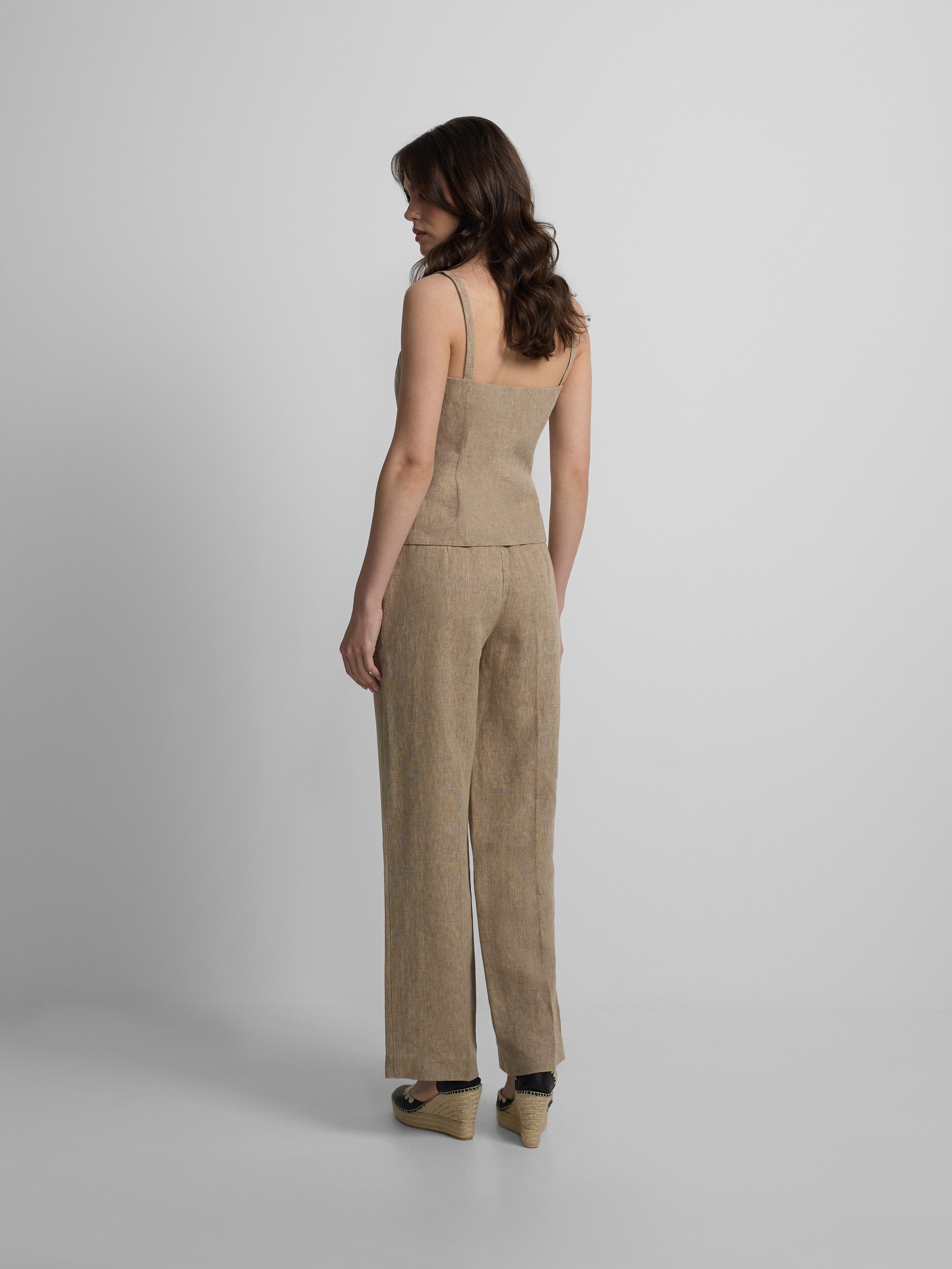 Pantalon recto aberturas beige