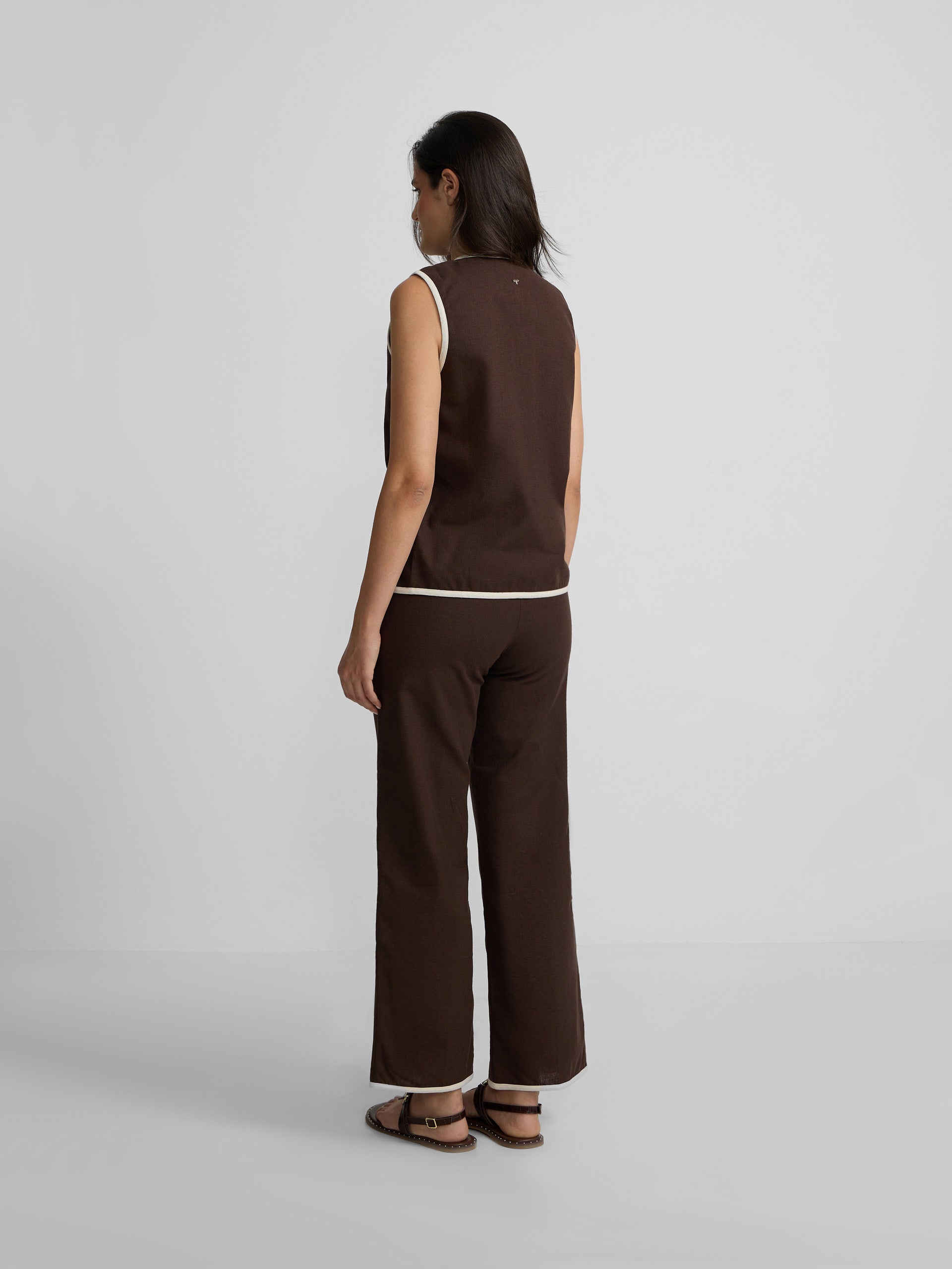 Pantalon recto lino marron