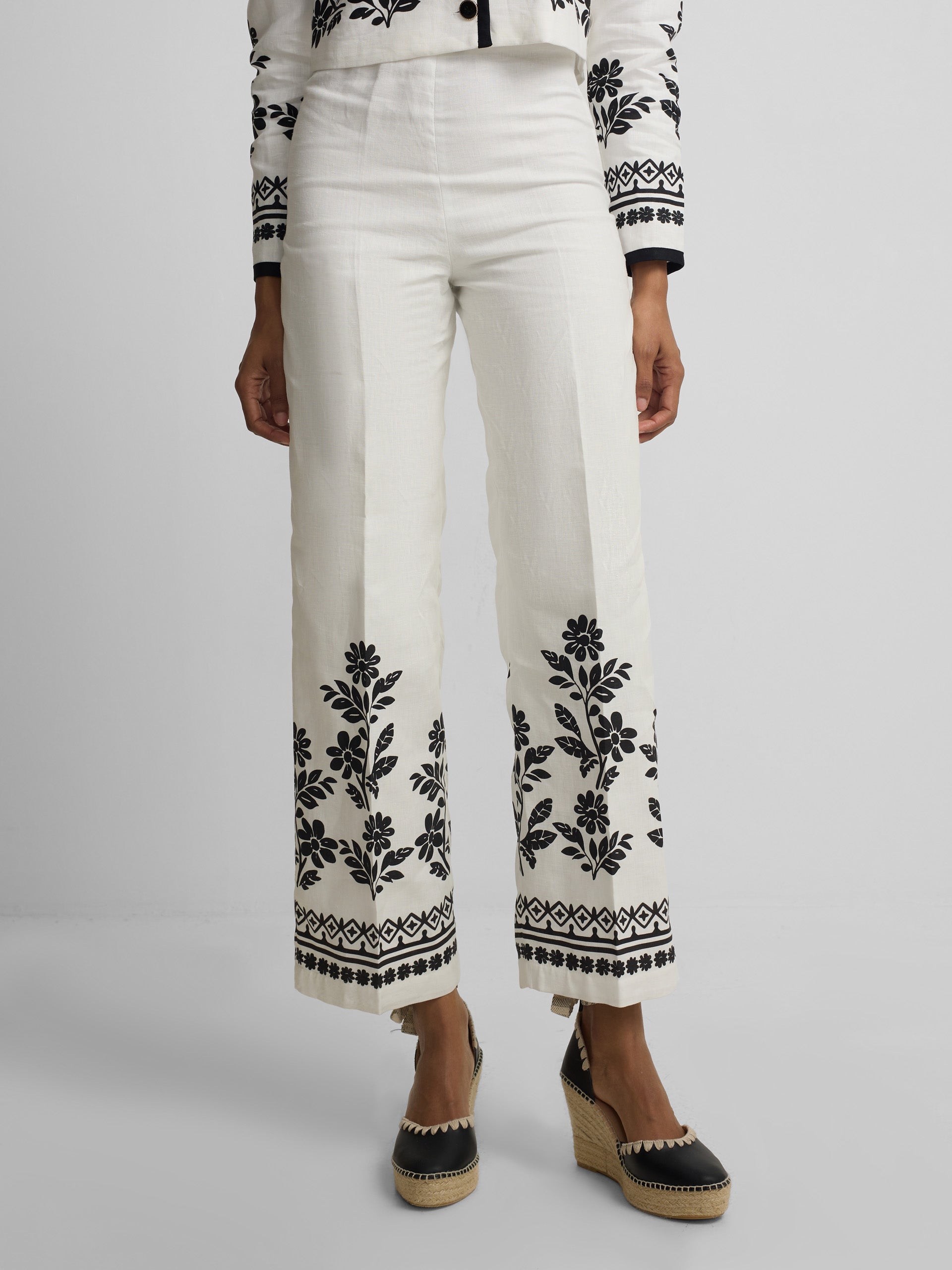 Pantalon estampado flores blanca