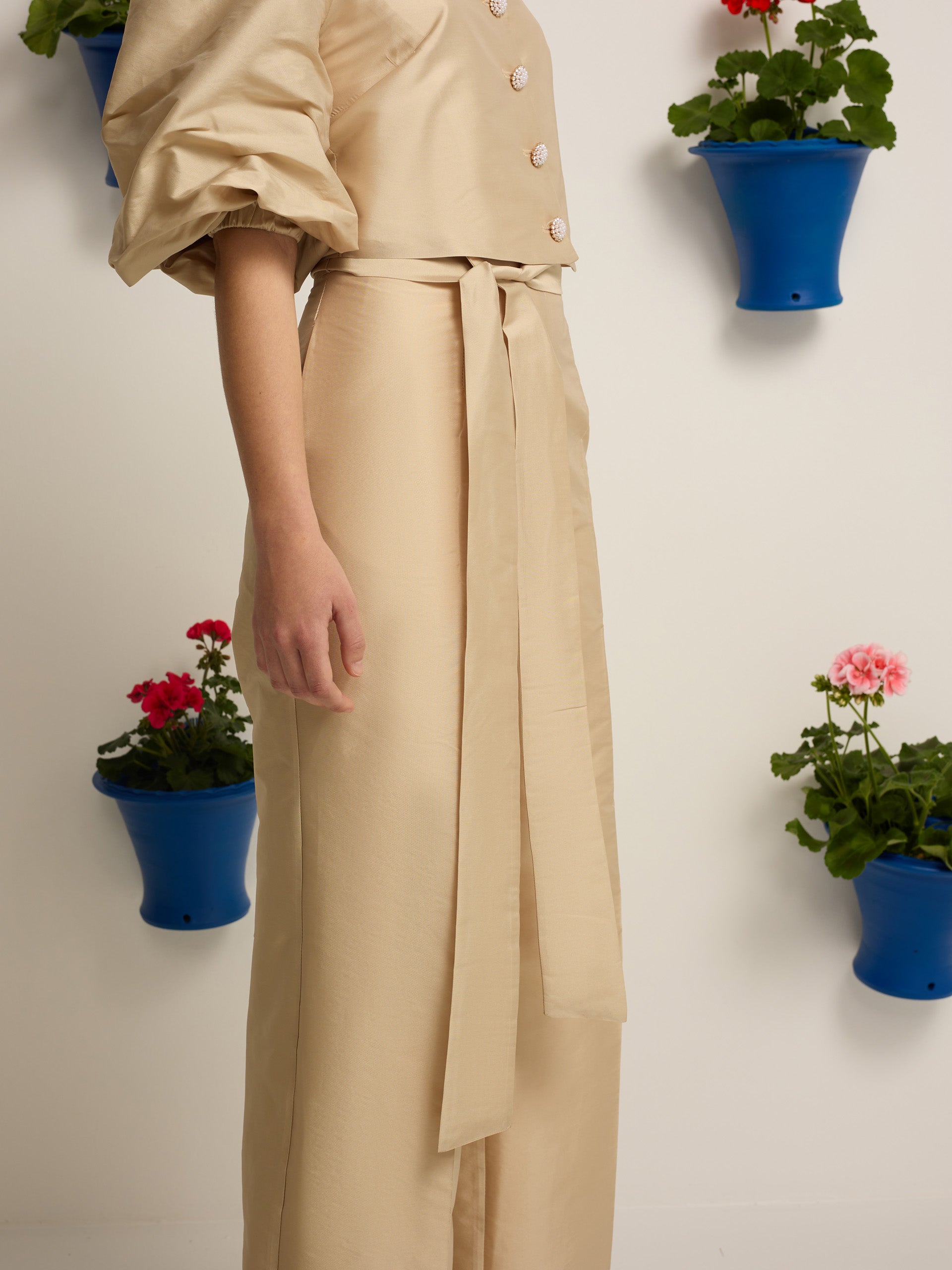 Event collection beige taffeta pants
