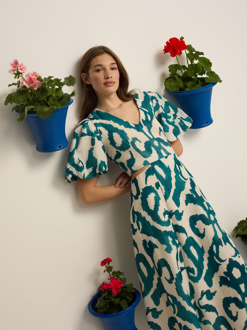Robe de la collection événementielle à découpes imprimé vert