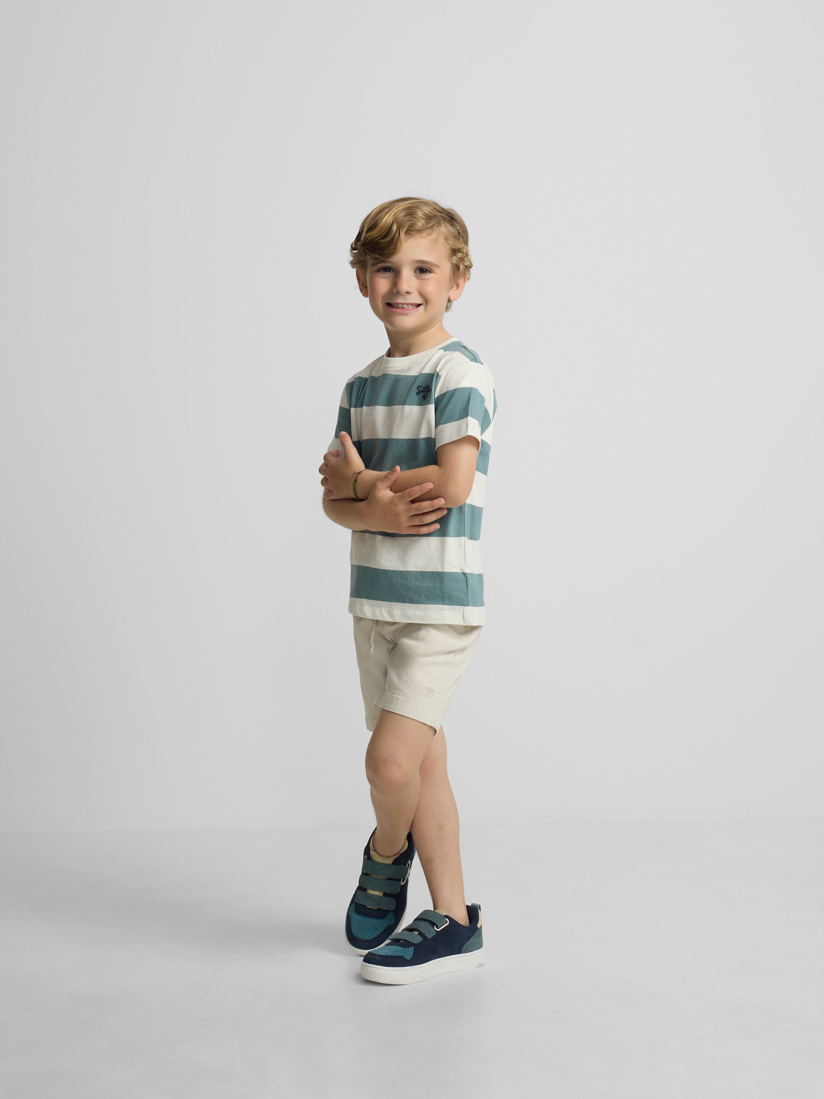 Camiseta kids raya vintage verde