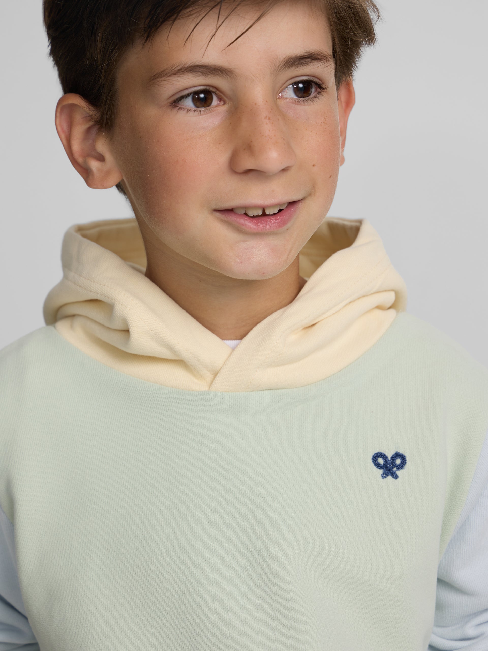 Sweat à capuche enfant raquette ethnique verte