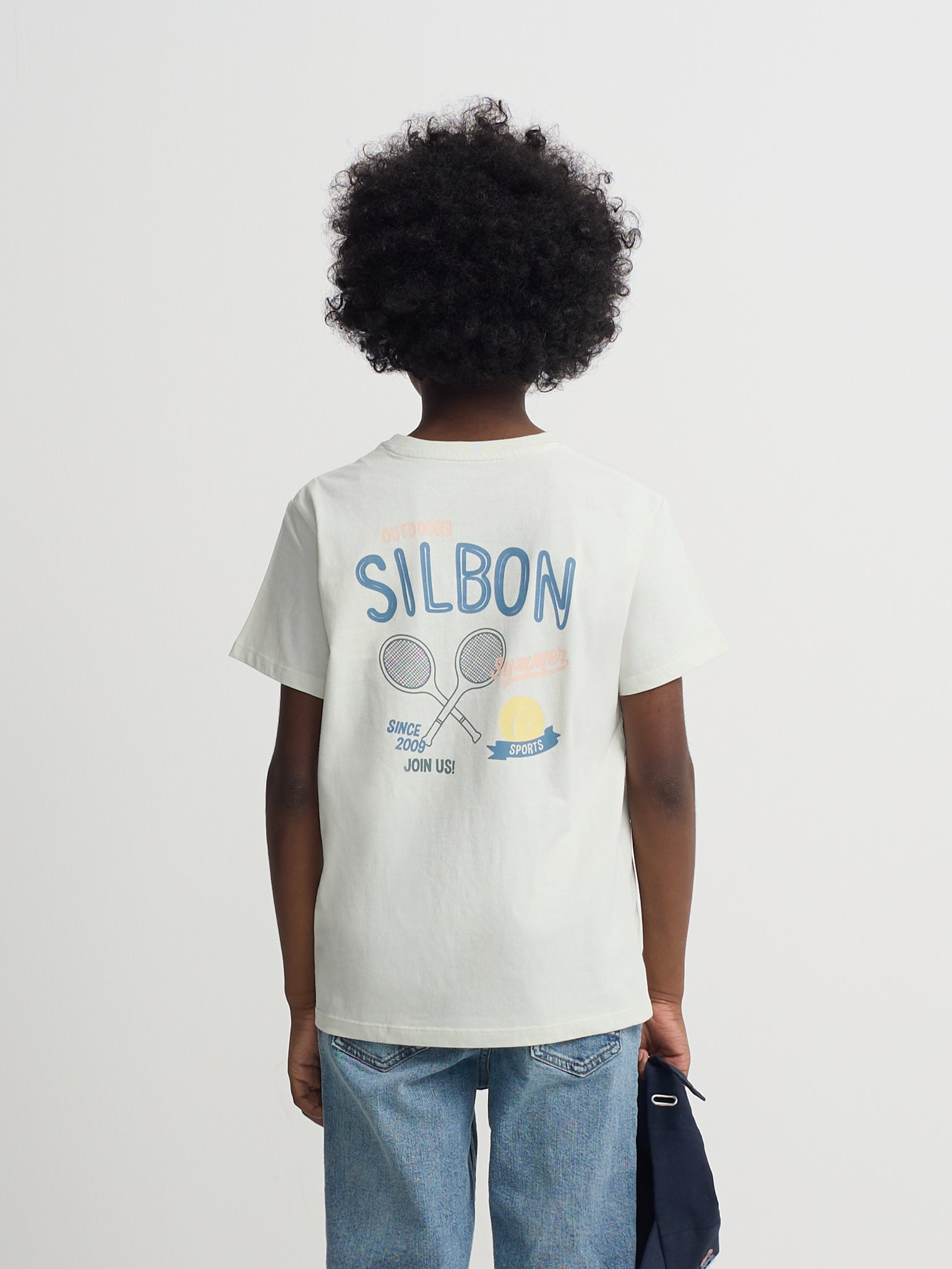 T-shirt vert clair pour enfants idéal pour le sport d'été