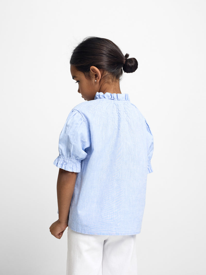Camisa menina franzidos linho azul-claro