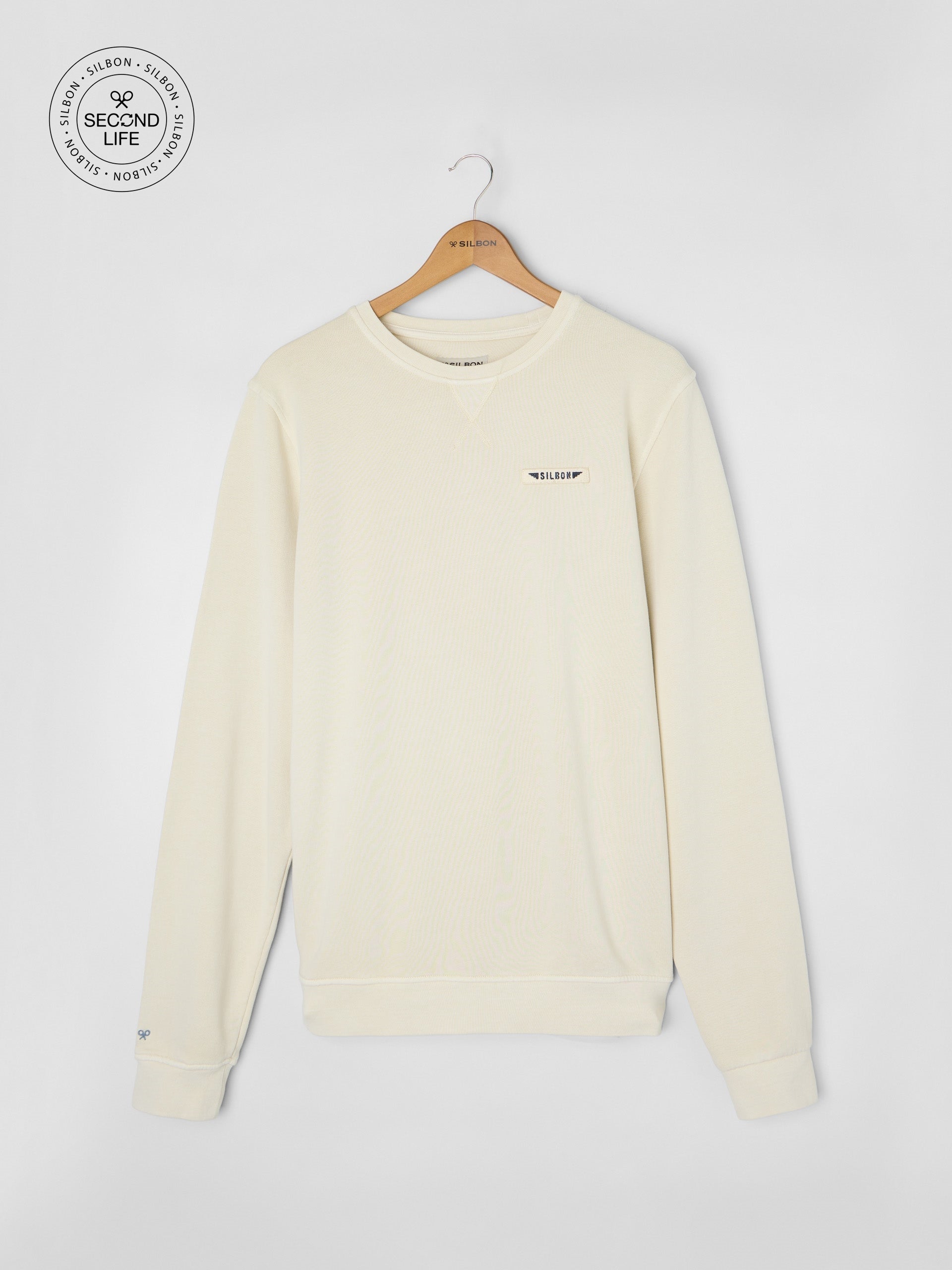 Sweatshirt second life