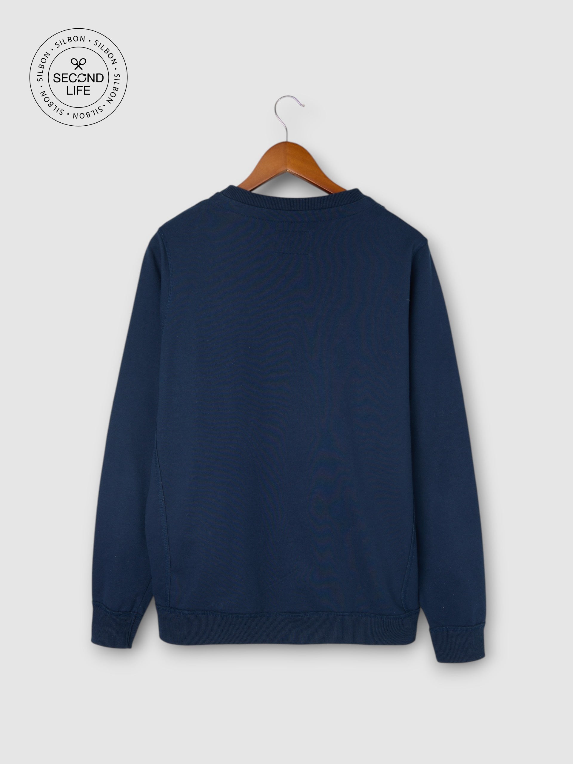 Sweatshirt second life