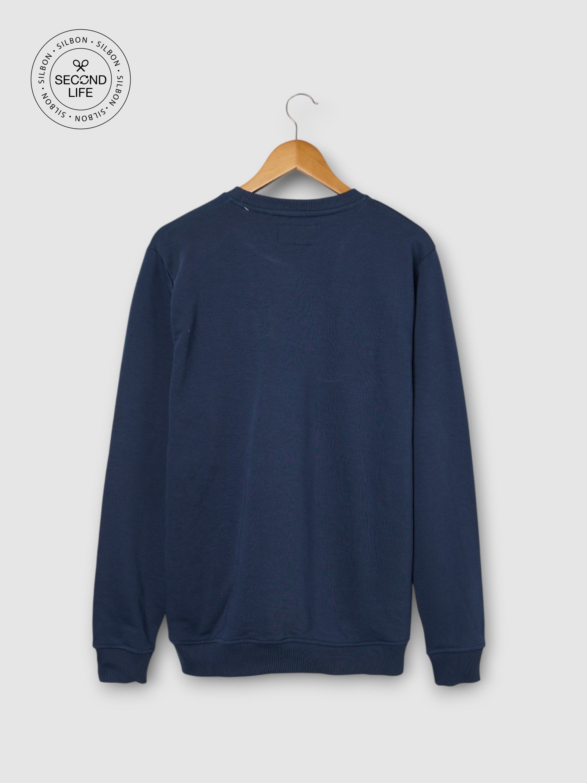 Sweatshirt second life