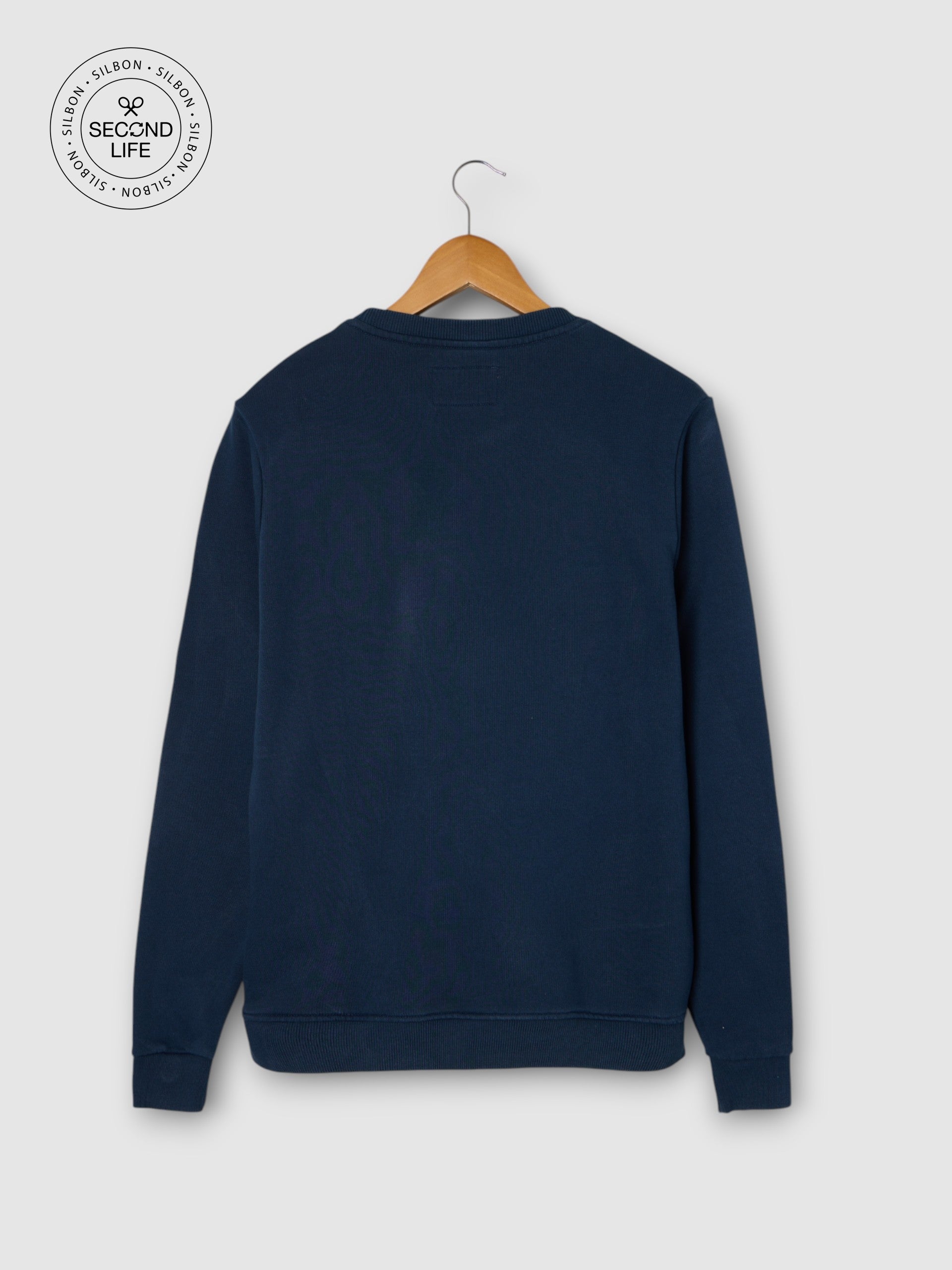 Sweatshirt second life