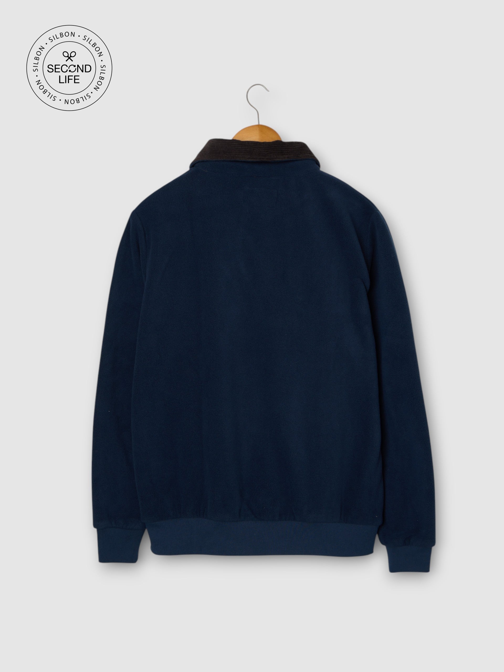 Sweatshirt second life